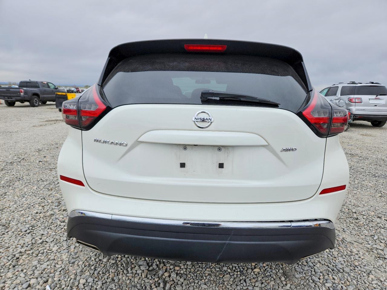 Nissan Murano S