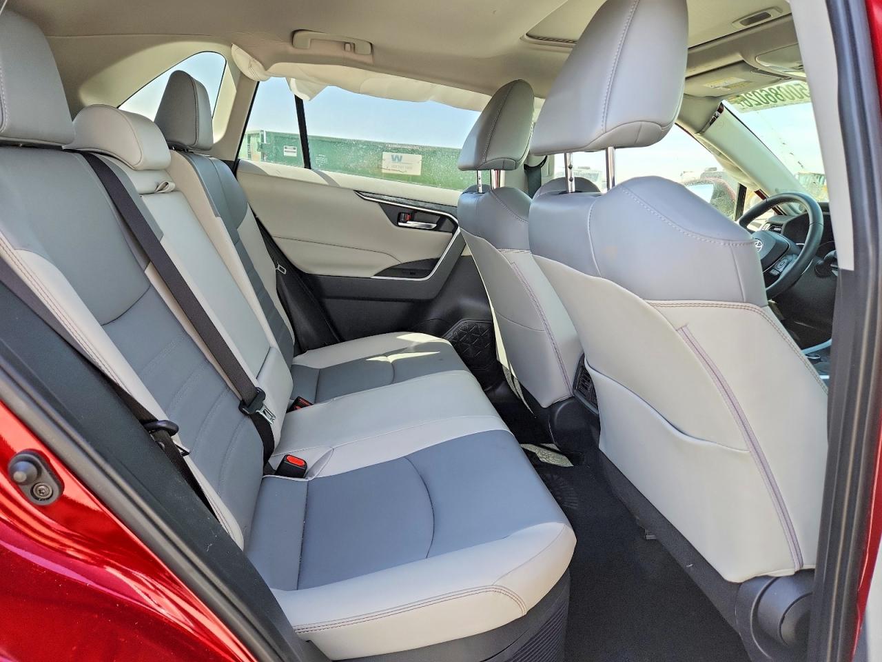 Toyota RAV4 Xle Premium