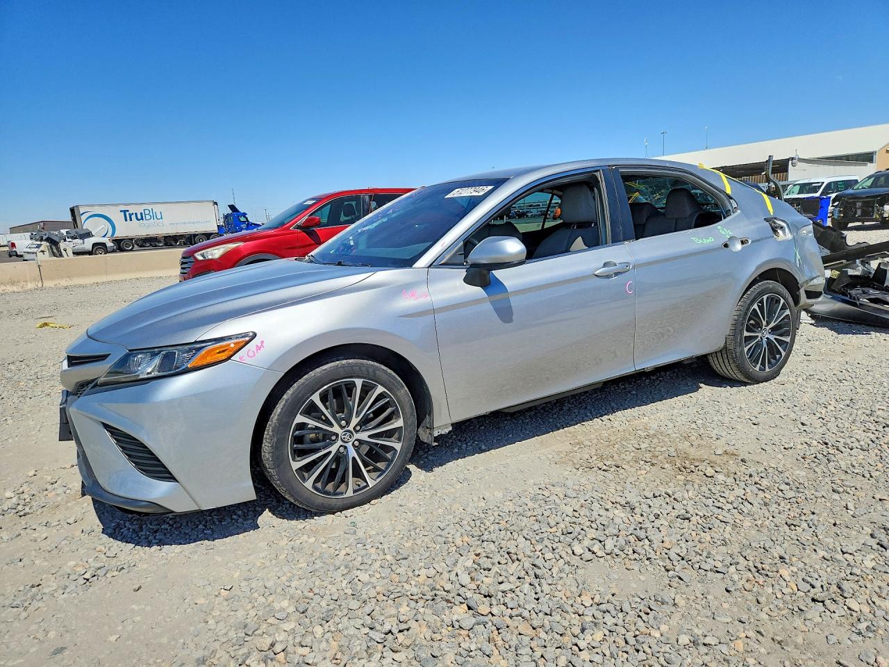 Salvage Toyota Camry Image