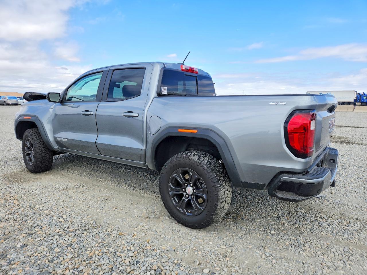 GMC Canyon Elevation