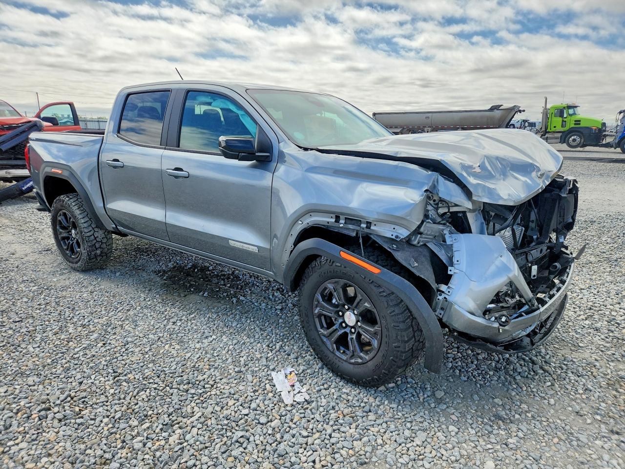 GMC Canyon Elevation