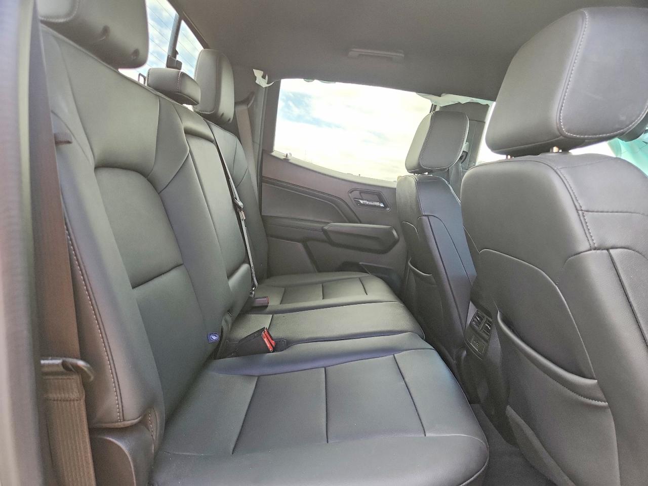 GMC Canyon Elevation