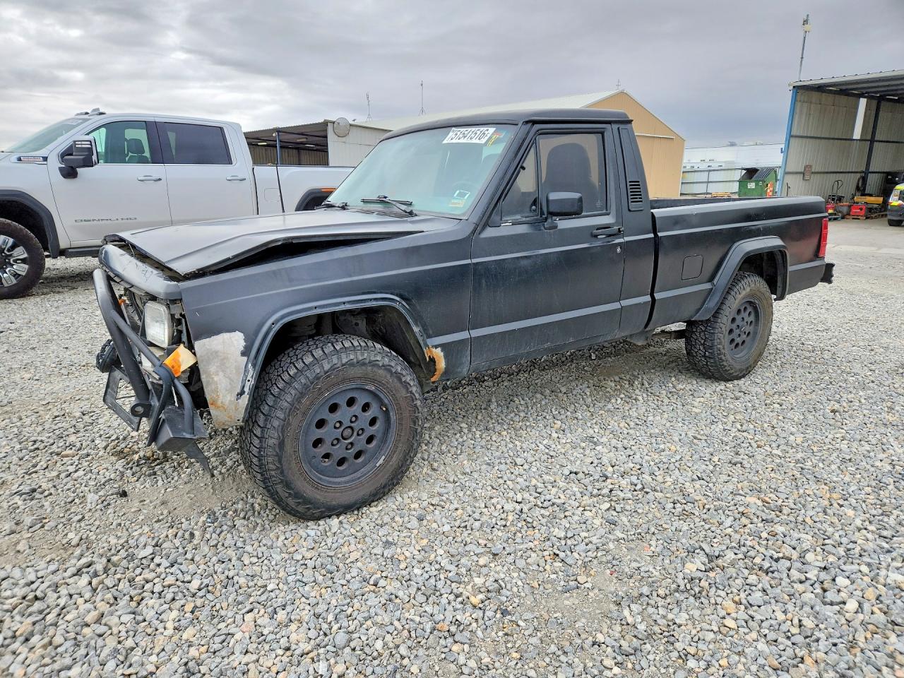 Salvage Jeep Comanche Image
