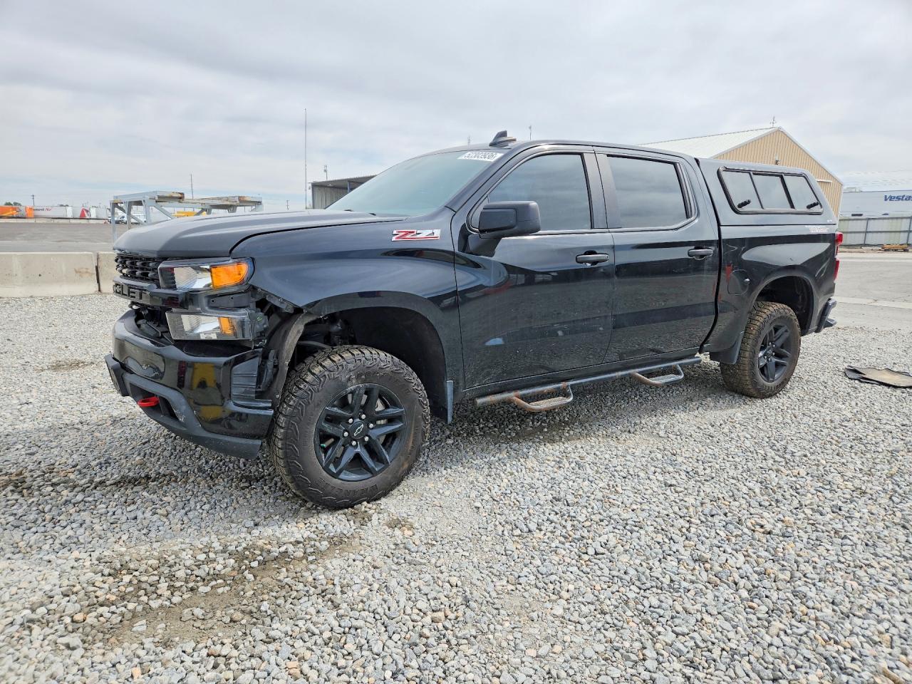 Salvage Chevrolet Silverado Image