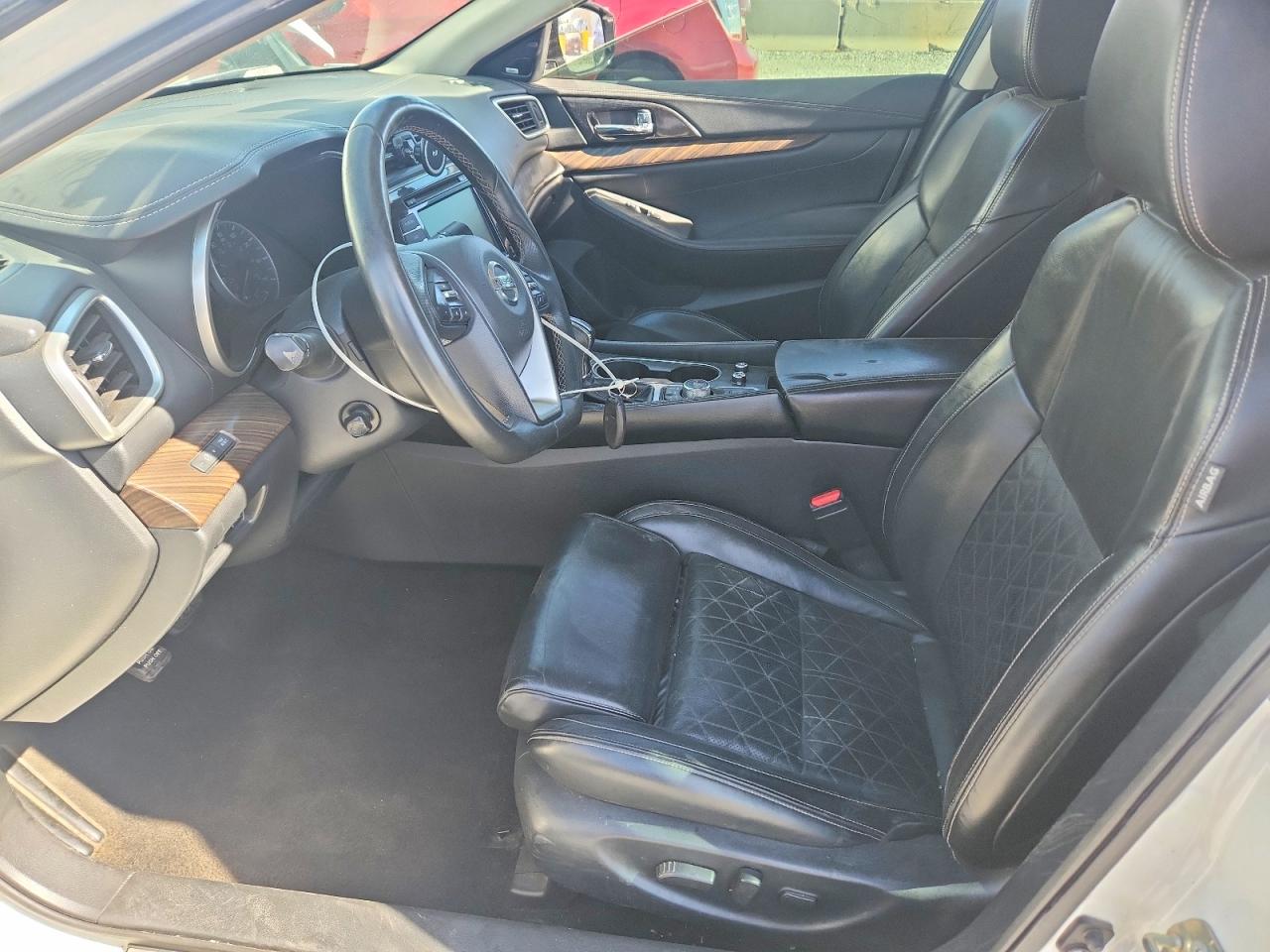Nissan Maxima Platinum