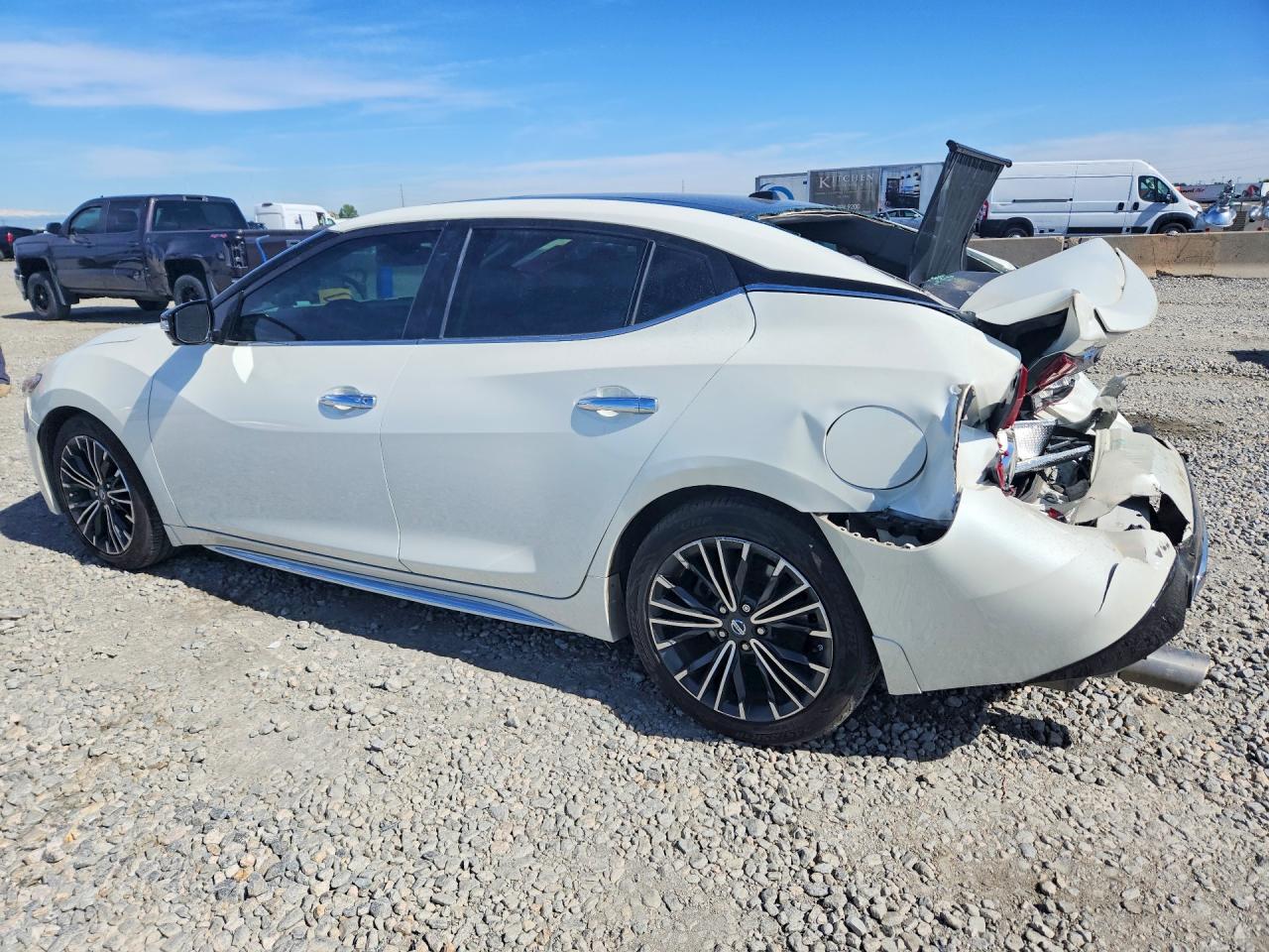 Nissan Maxima Platinum