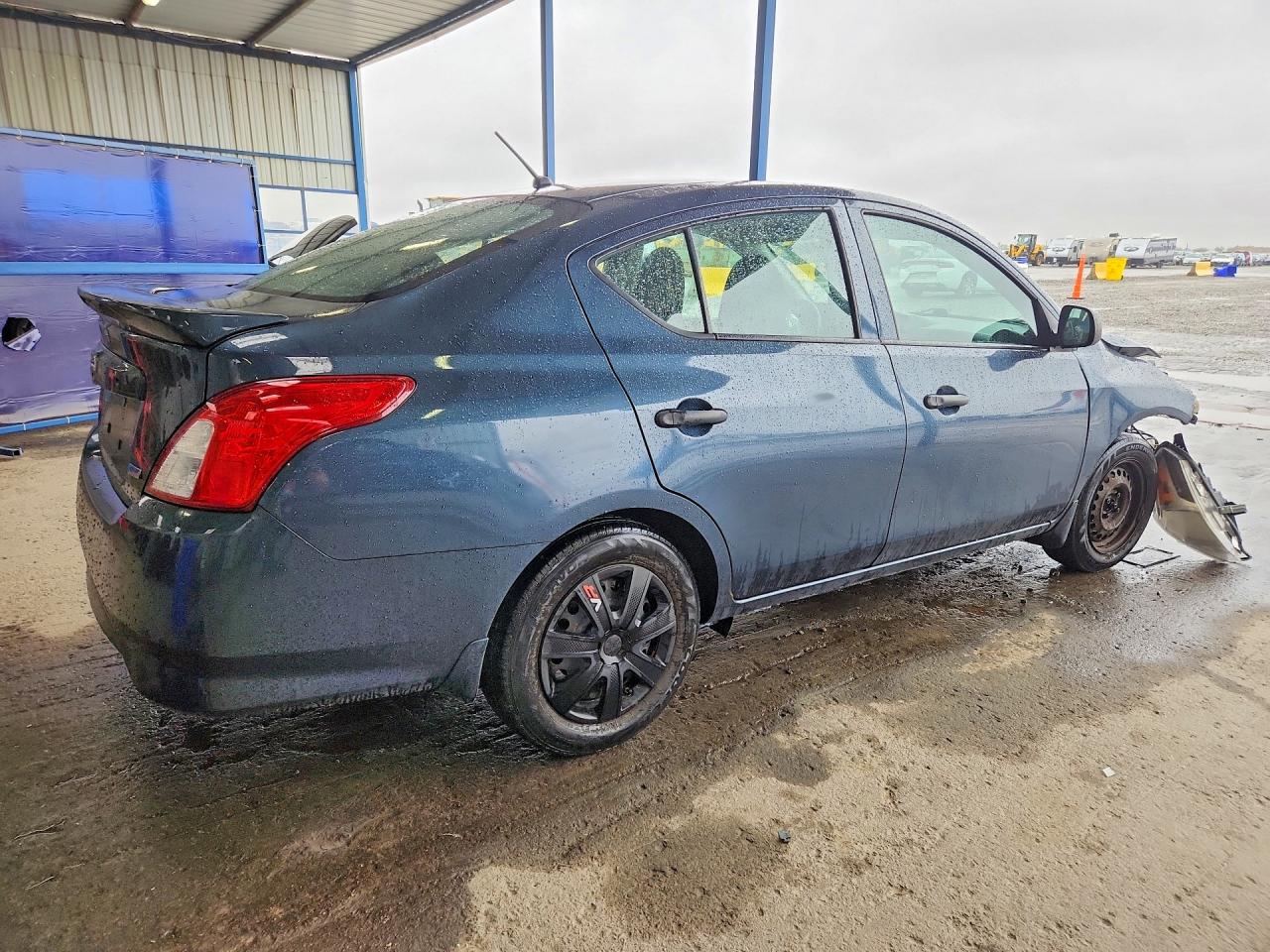 Nissan Versa 1.6 S Plus