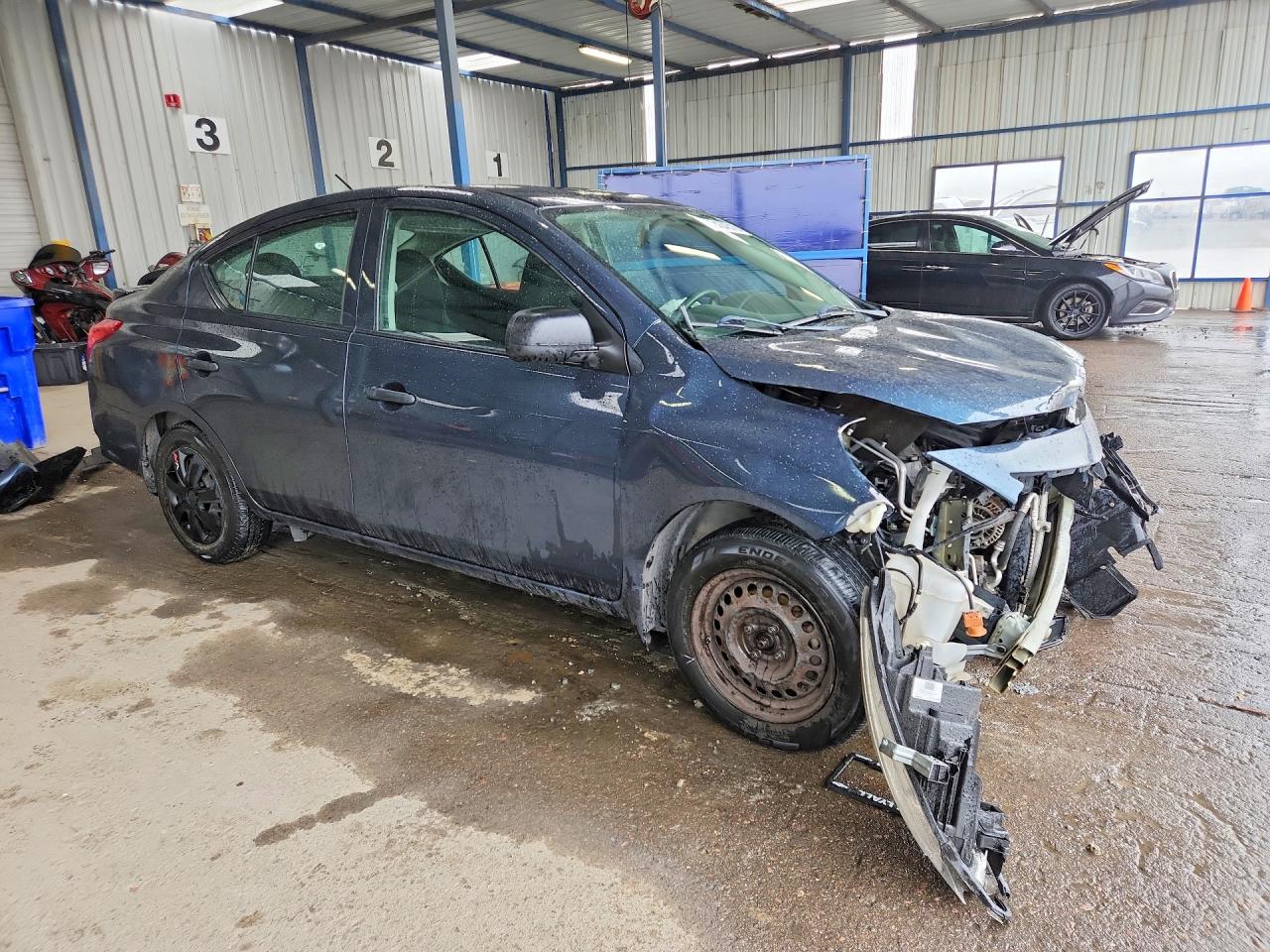 Nissan Versa 1.6 S Plus