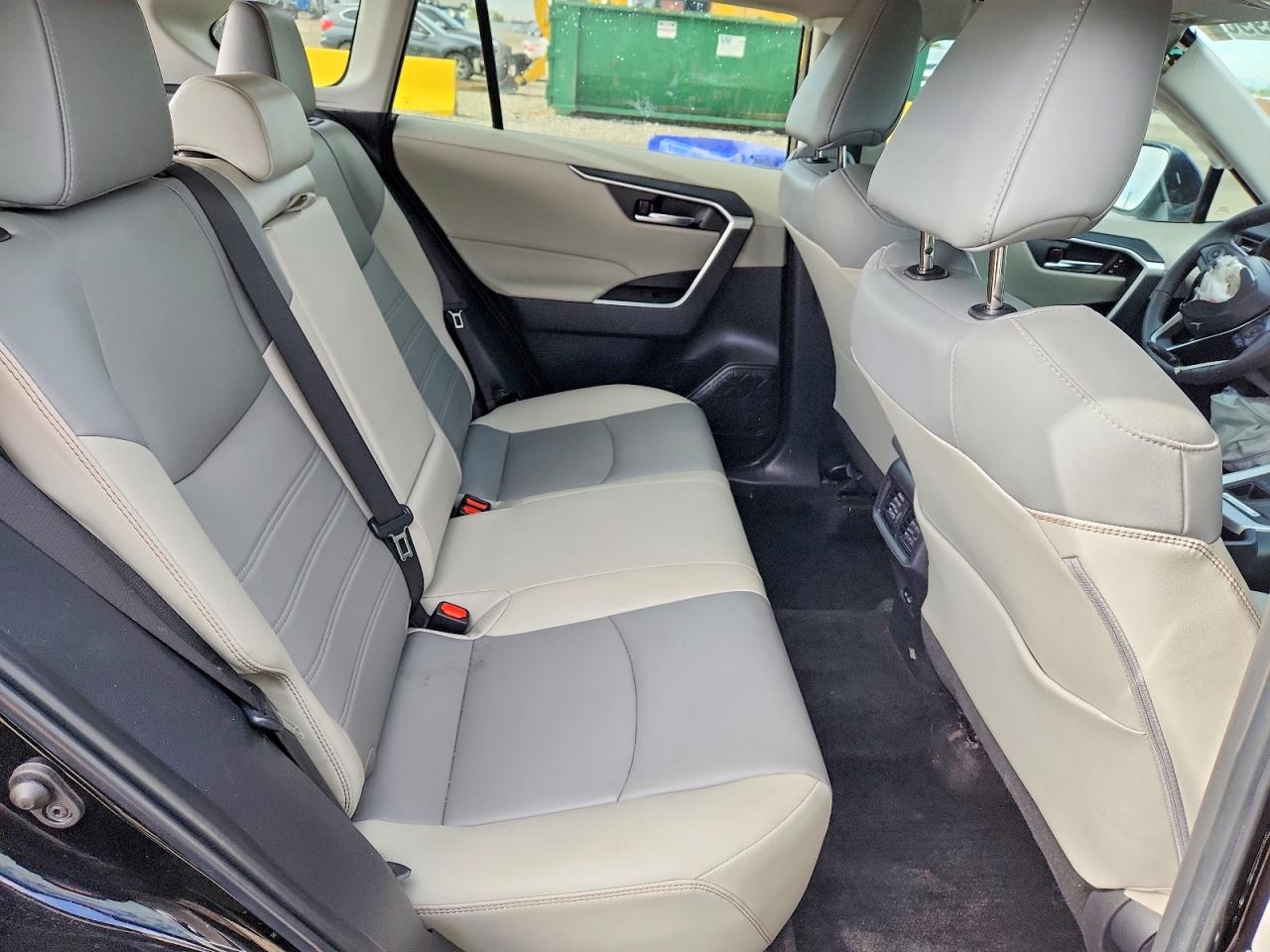 Toyota RAV4 Xle Premium