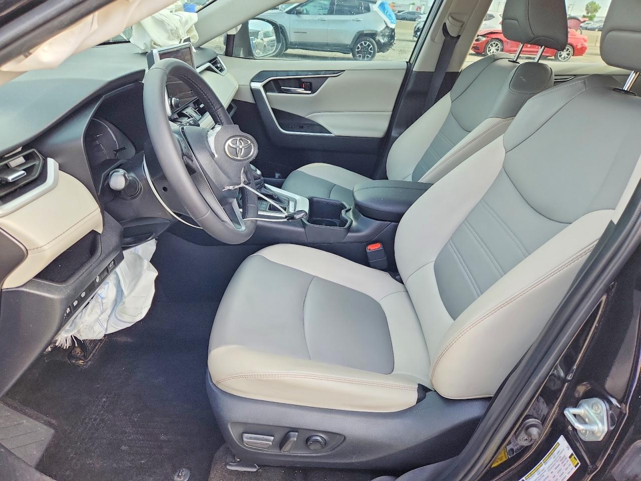 Toyota RAV4 Xle Premium