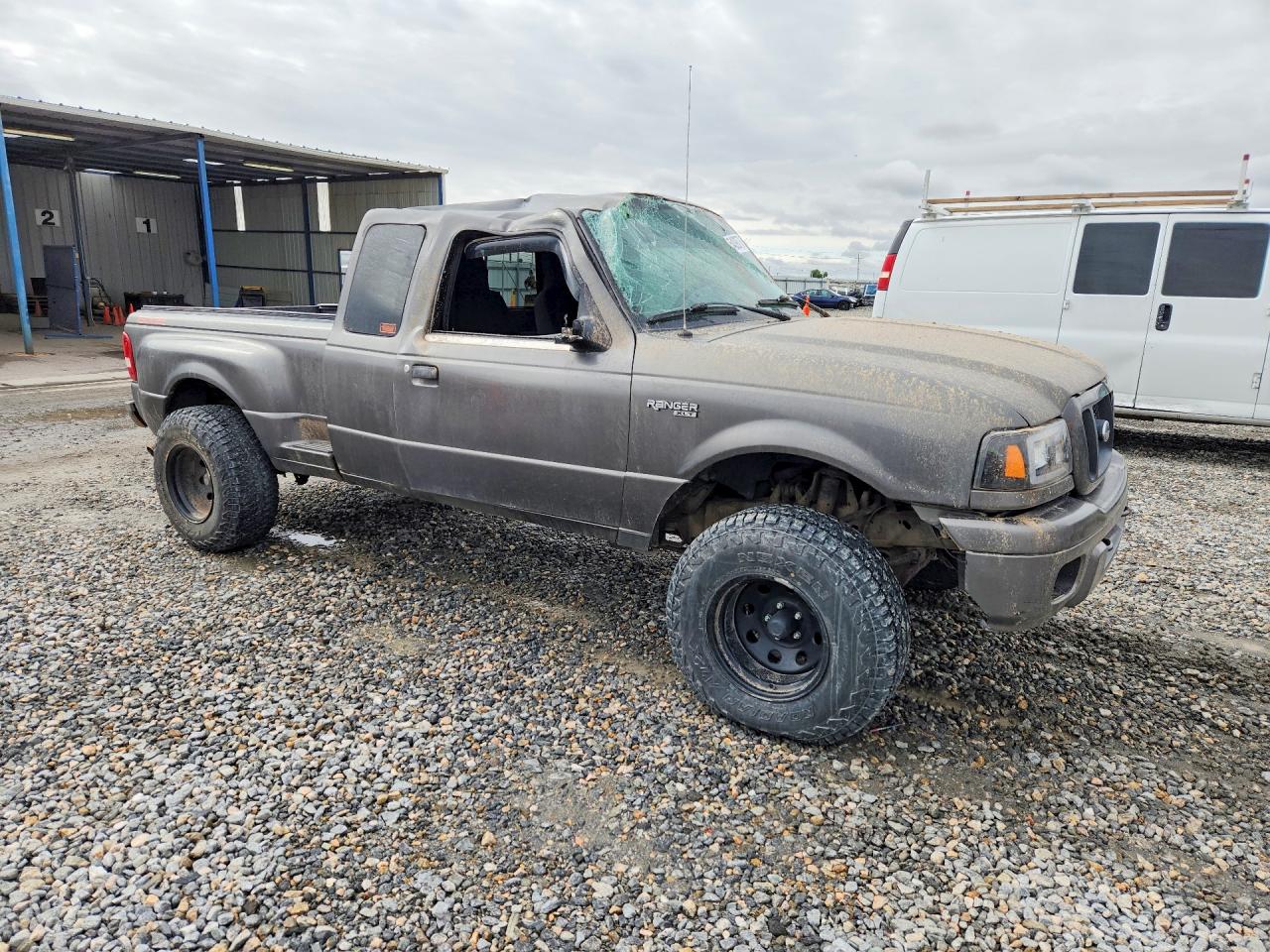 Ford Ranger Super Cab