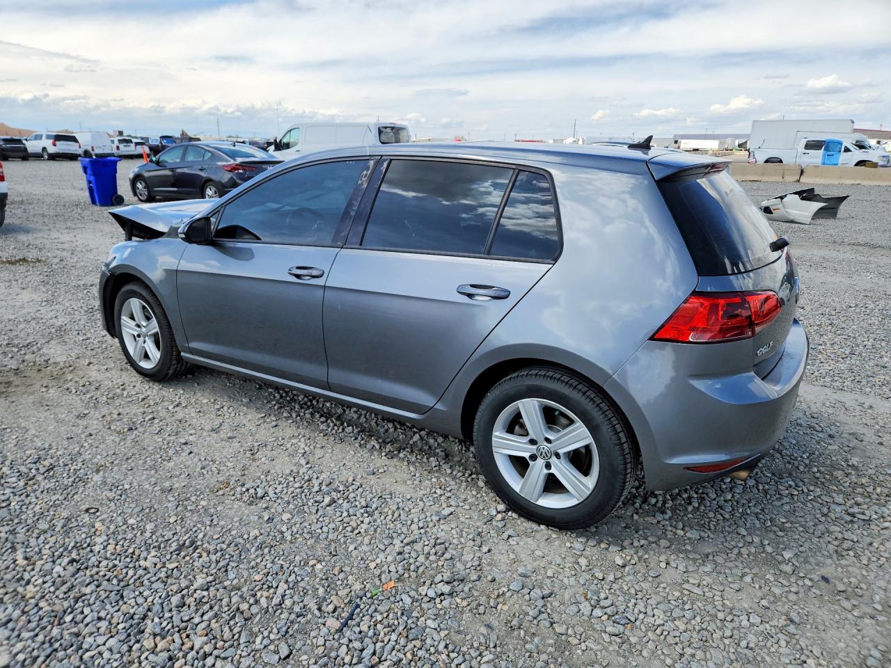 Volkswagen Golf S