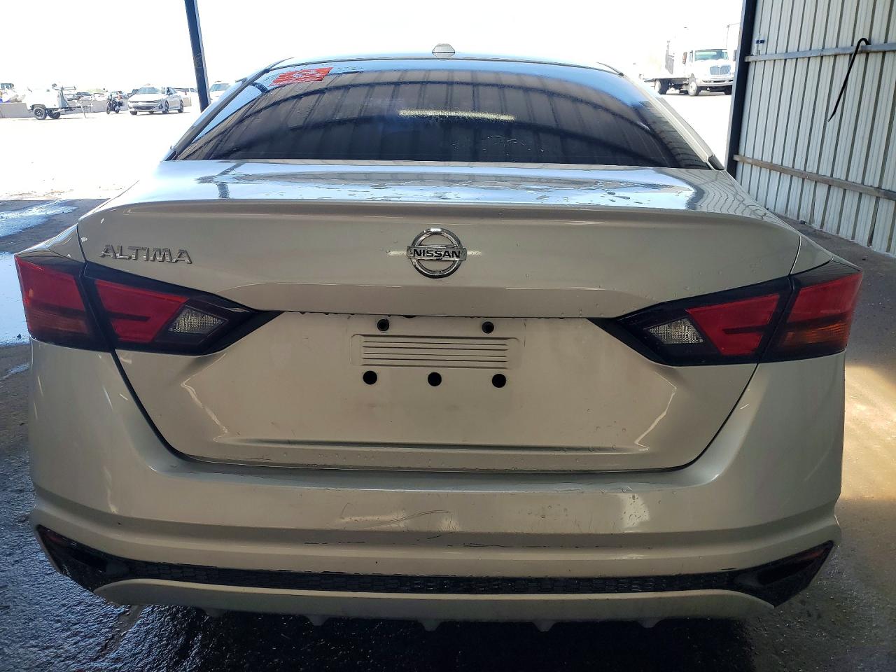 Nissan Altima S