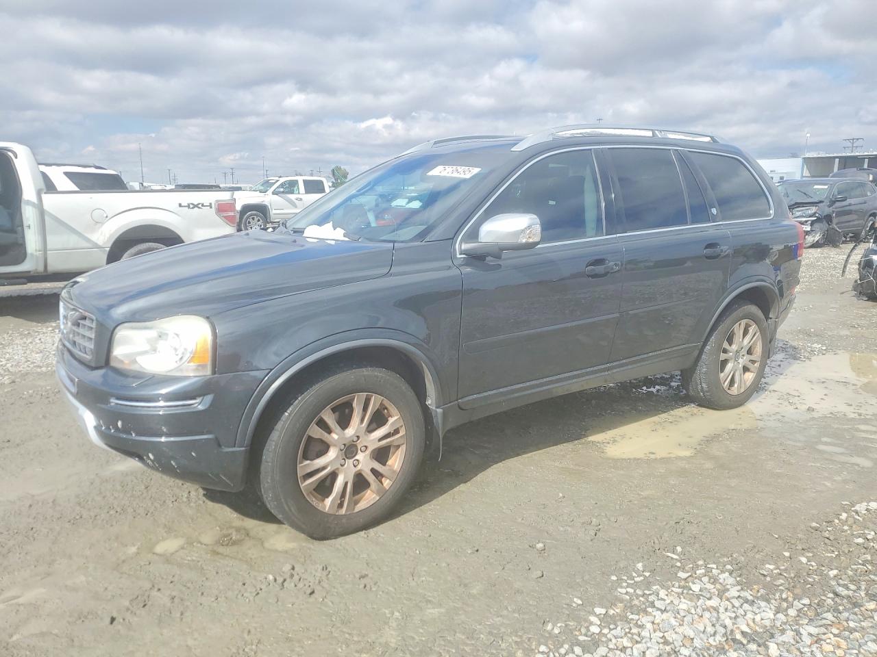 Salvage Volvo XC90 Image