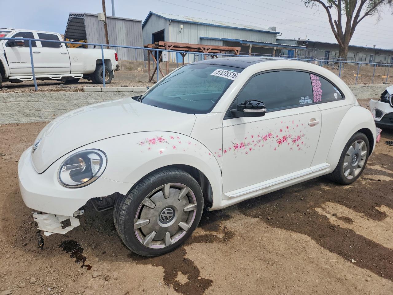 Salvage Volkswagen Beetle Image