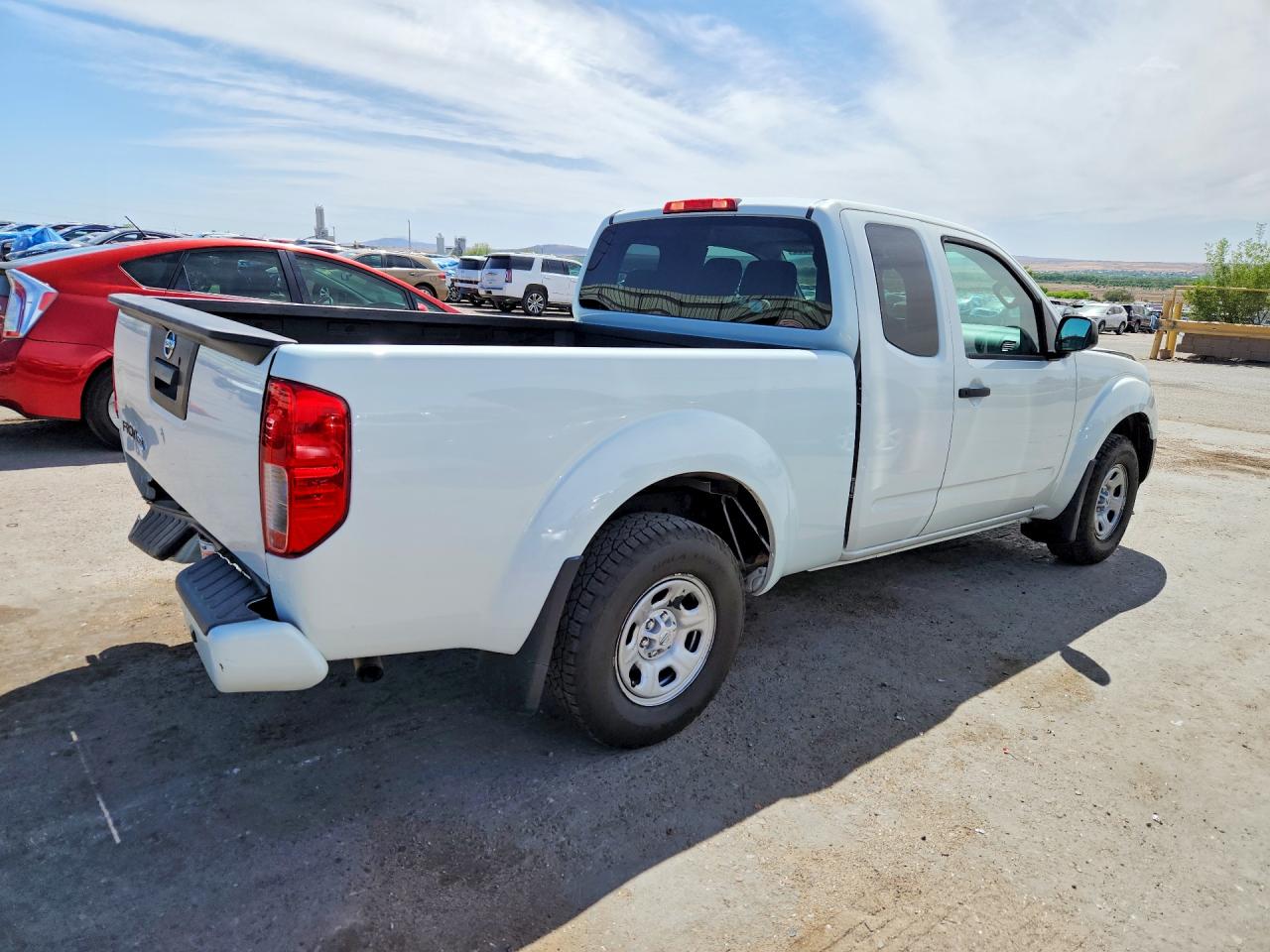 Nissan Frontier S