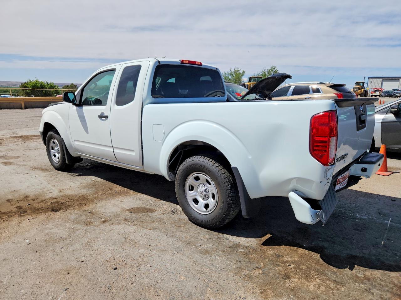 Nissan Frontier S