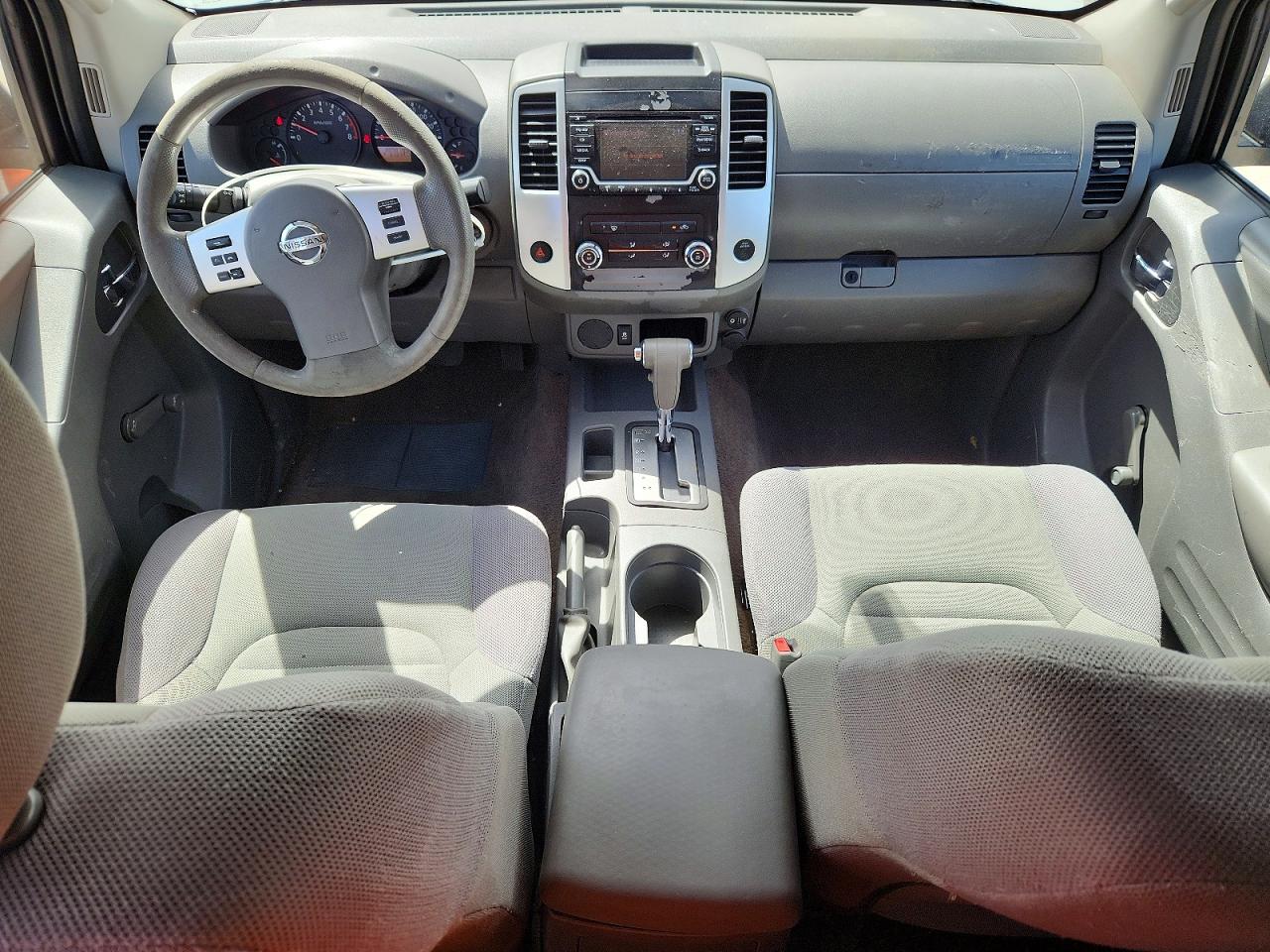 Nissan Frontier S