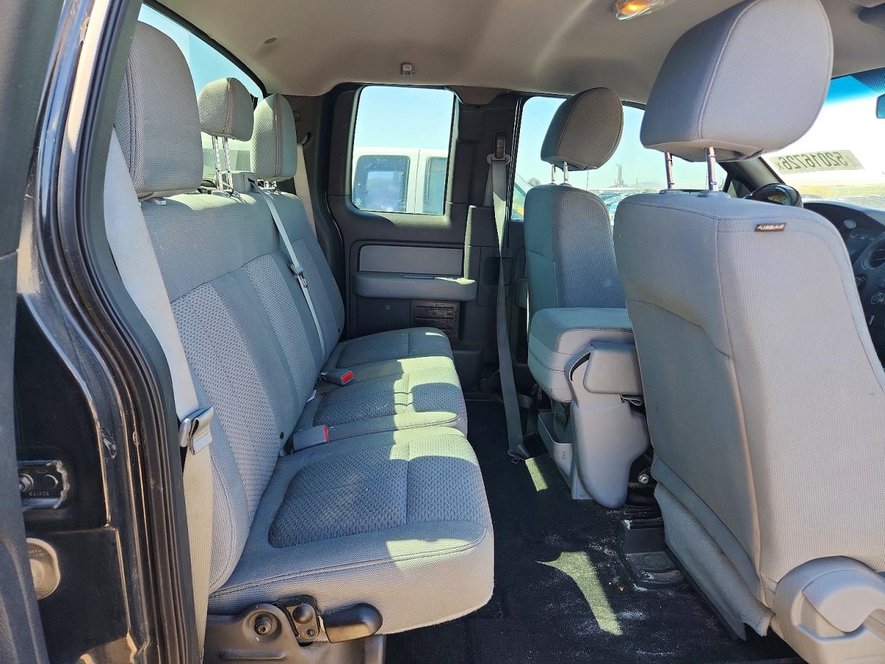 Ford F-150 Super Cab