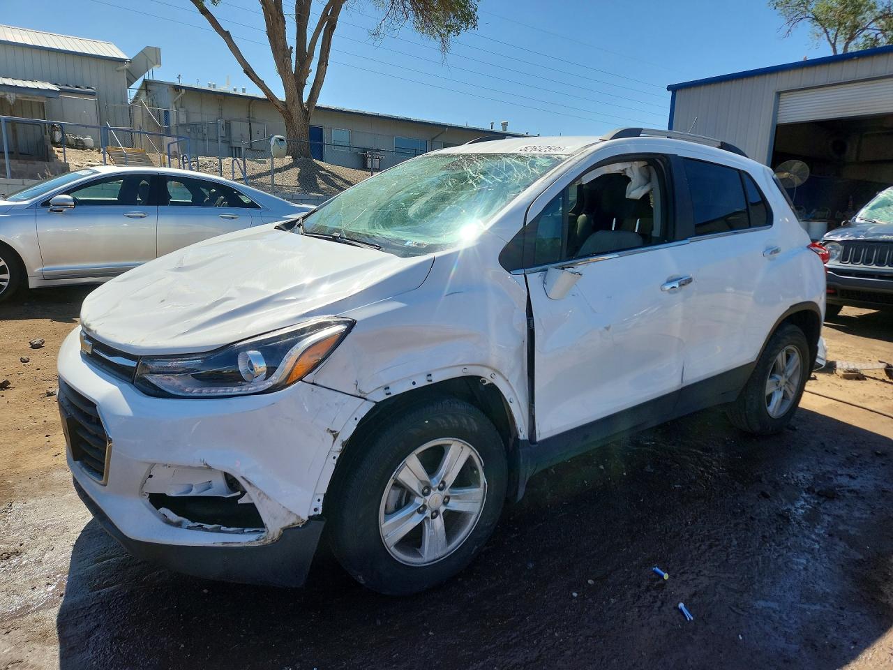 Salvage Chevrolet Trax Image