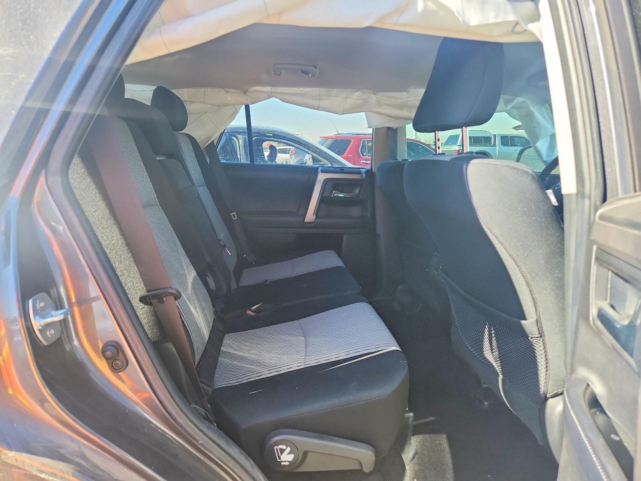 Toyota 4Runner Sr5