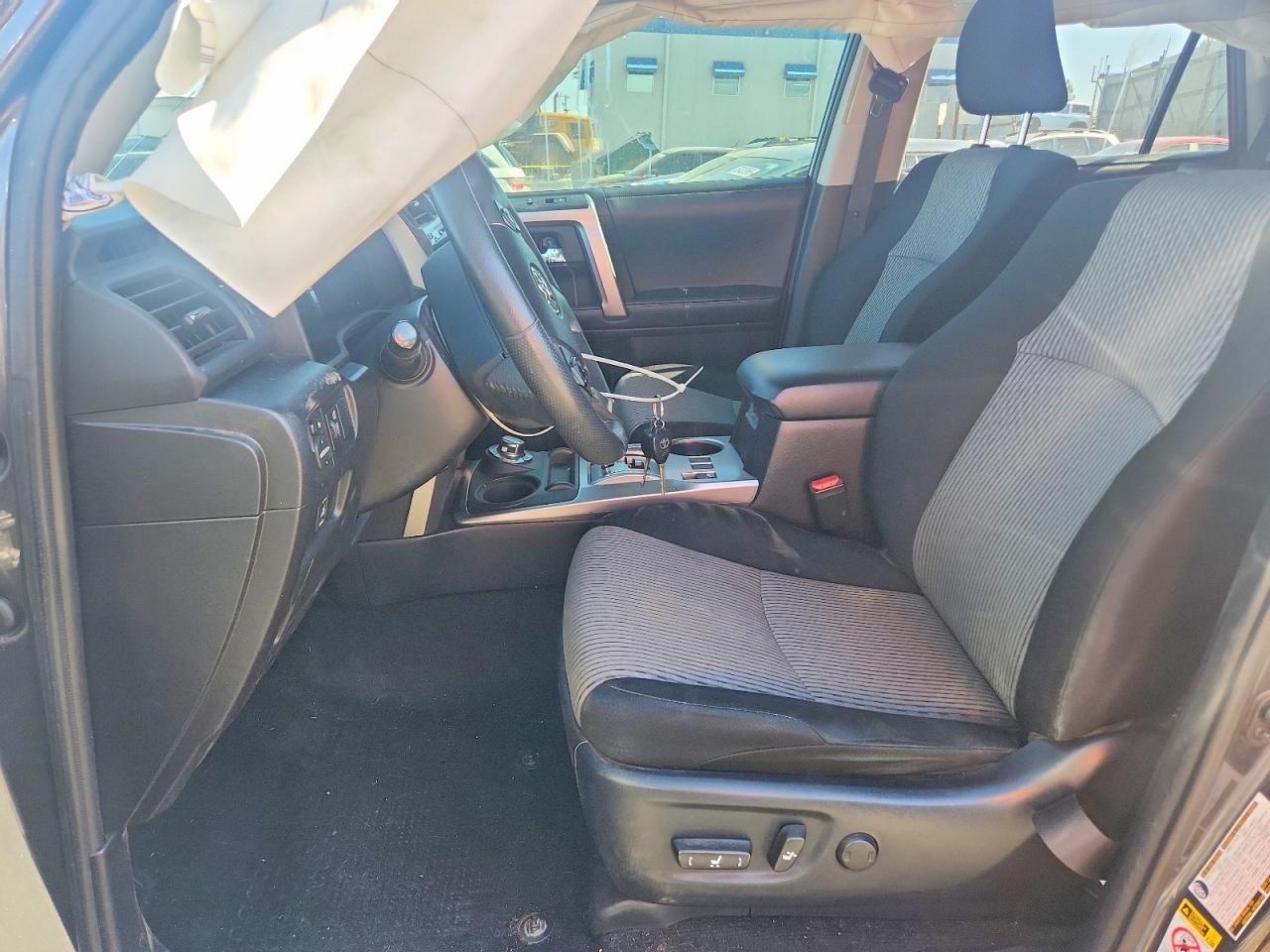 Toyota 4Runner Sr5
