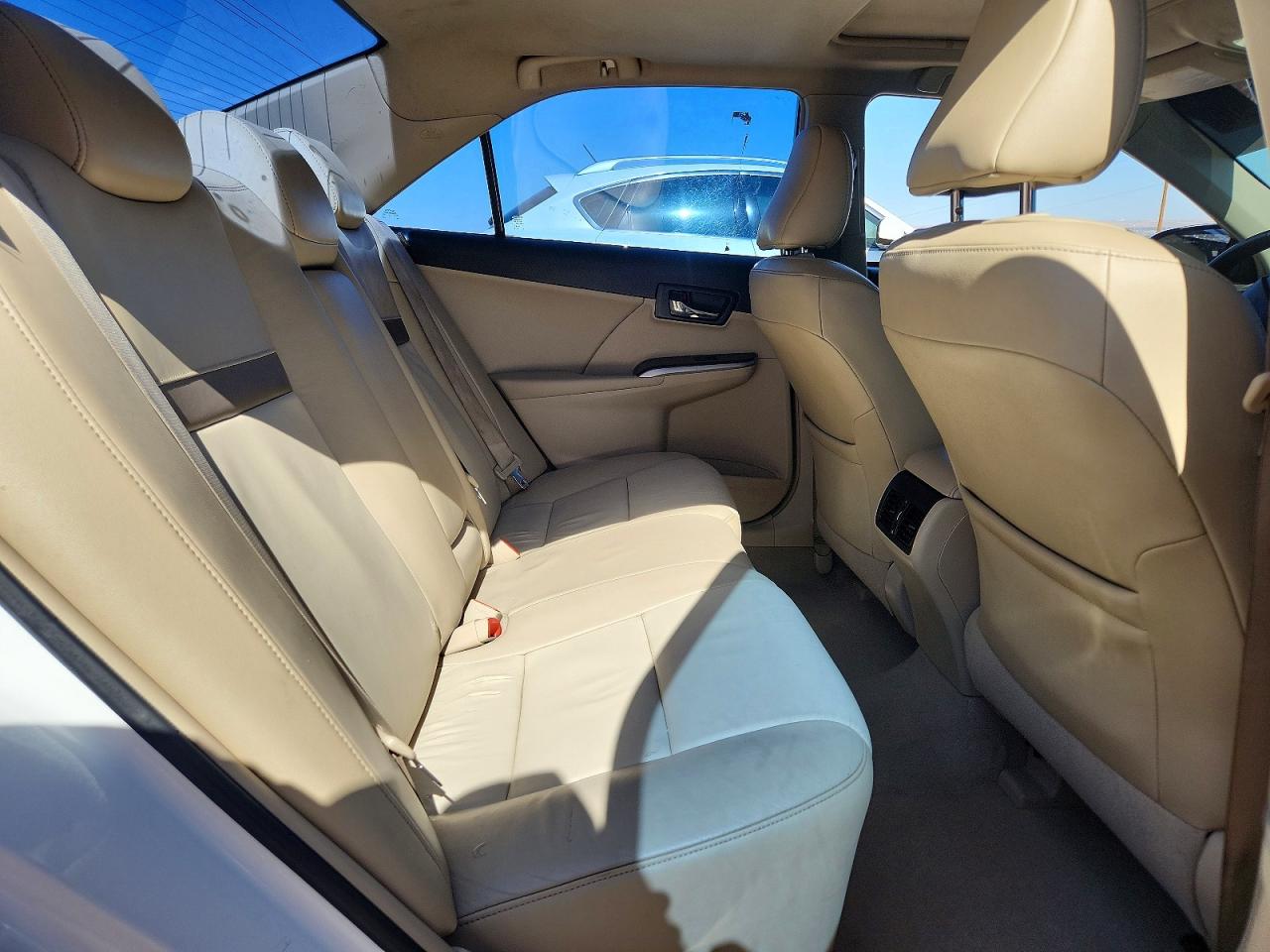 Toyota Camry Xle V6