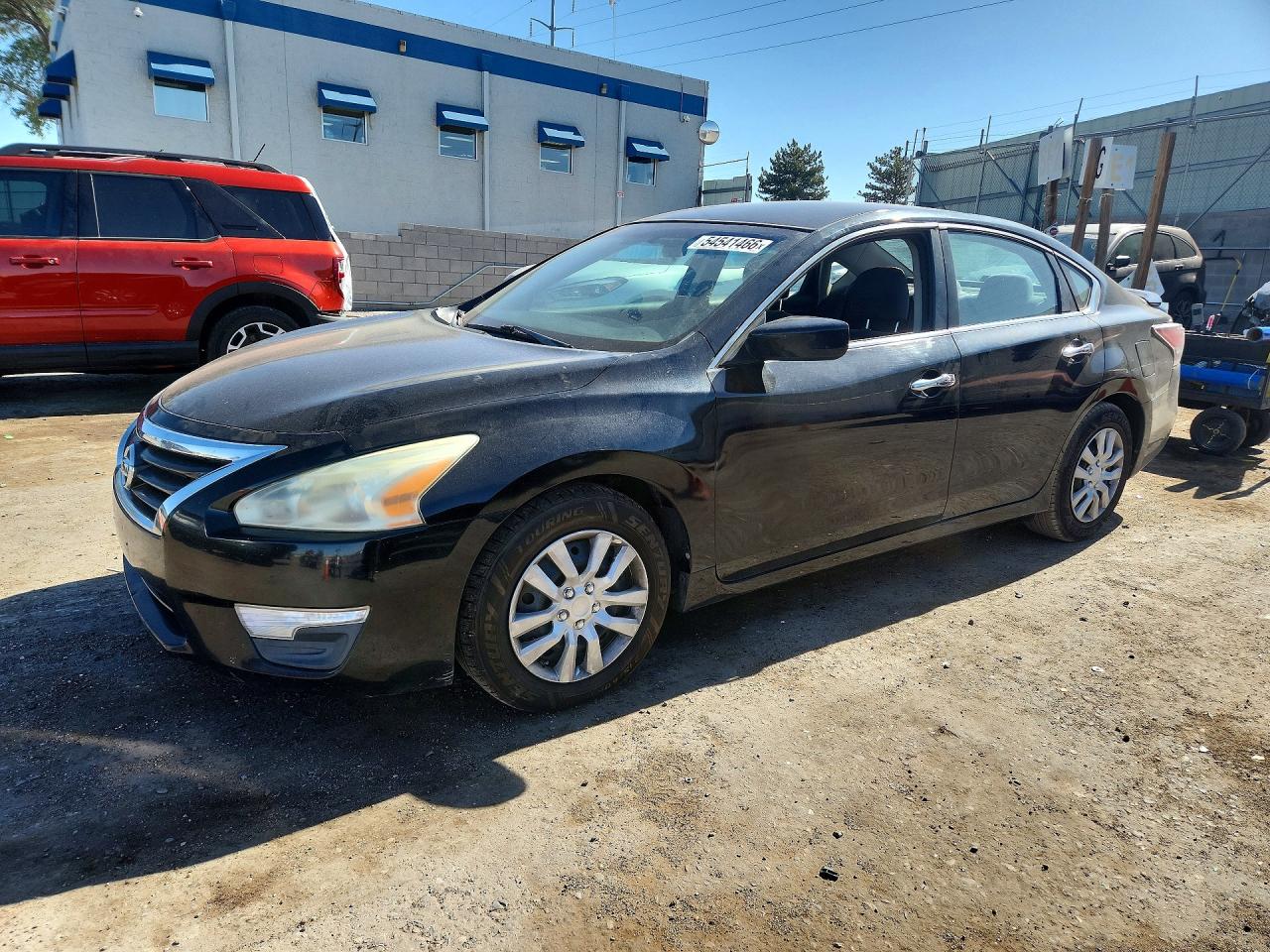 Salvage Nissan Altima Image
