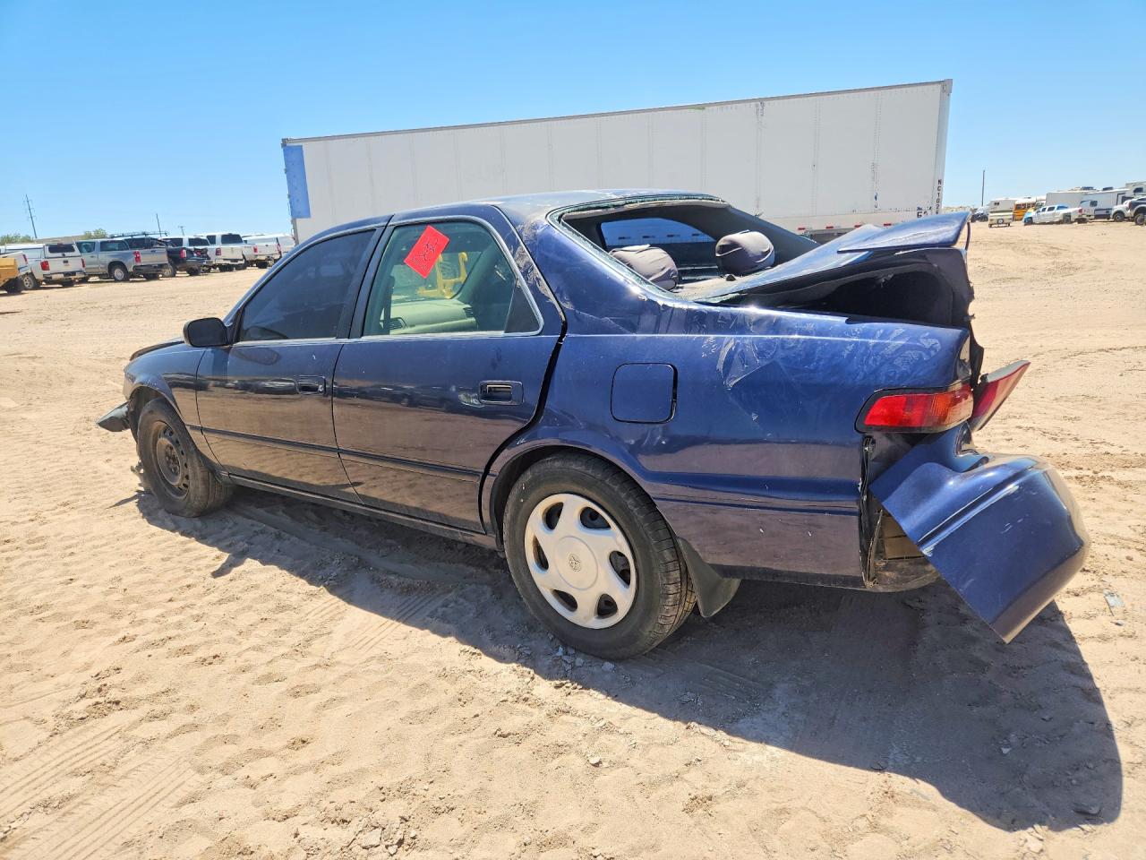 Toyota Camry Le V6