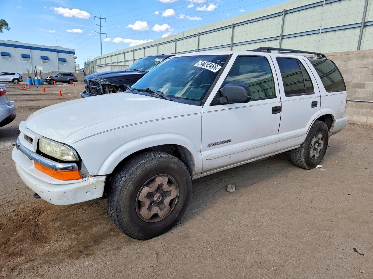 Salvage Chevrolet Blazer Image