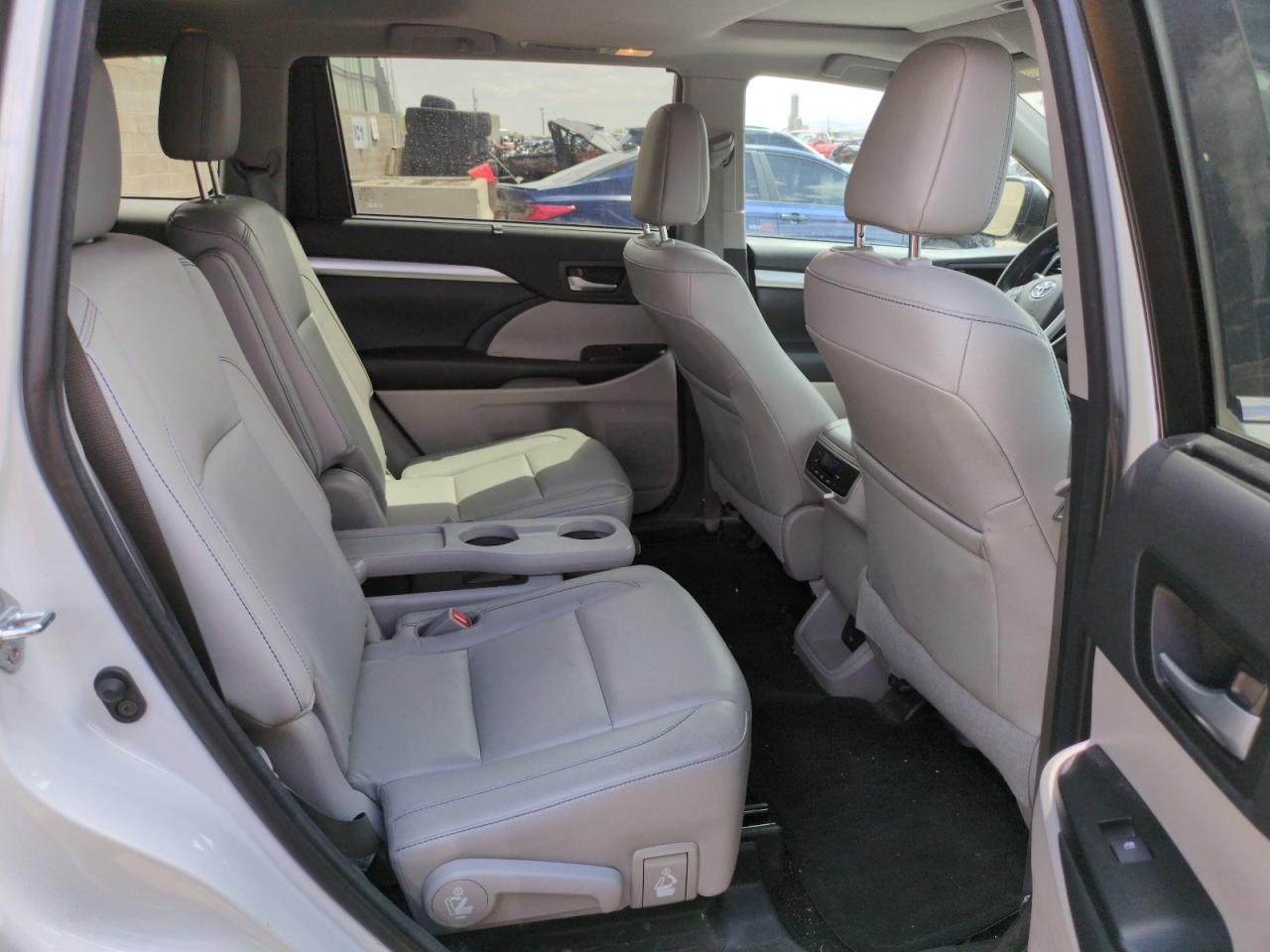 Toyota Highlander Xle