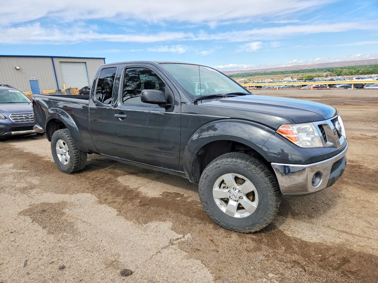 Nissan Frontier Sv V6