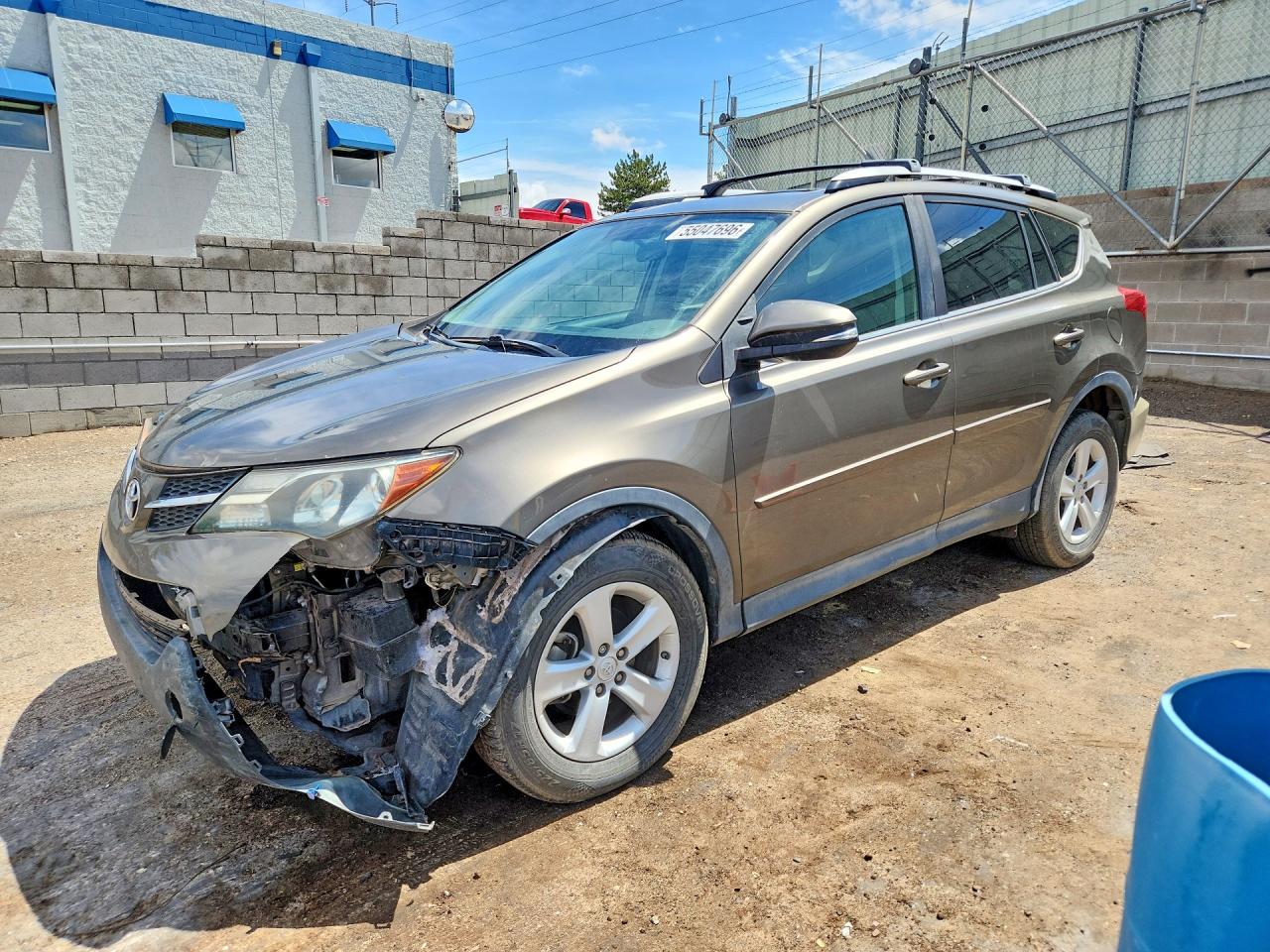 Salvage Toyota RAV4 Image
