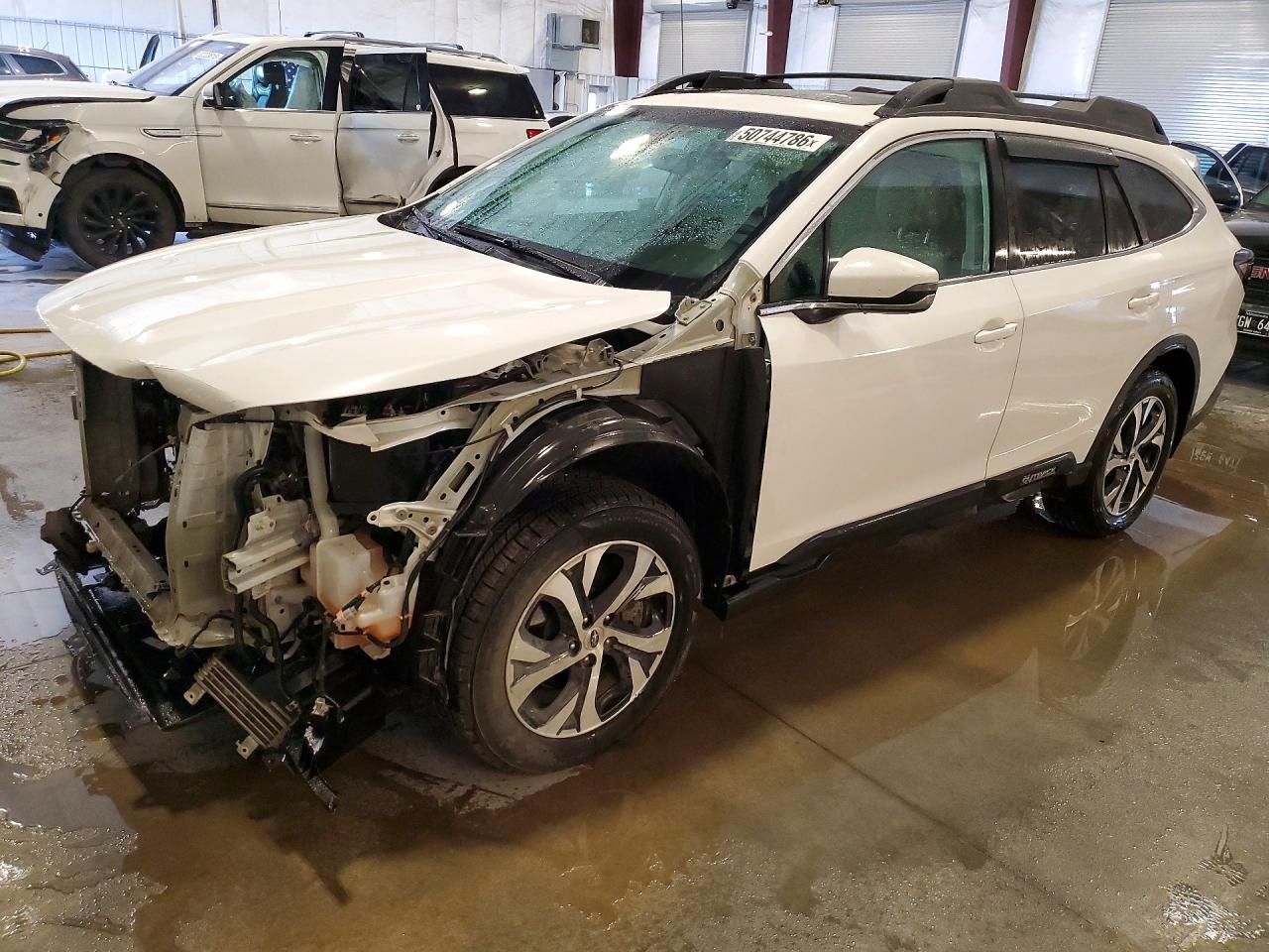 Salvage Subaru Outback Image