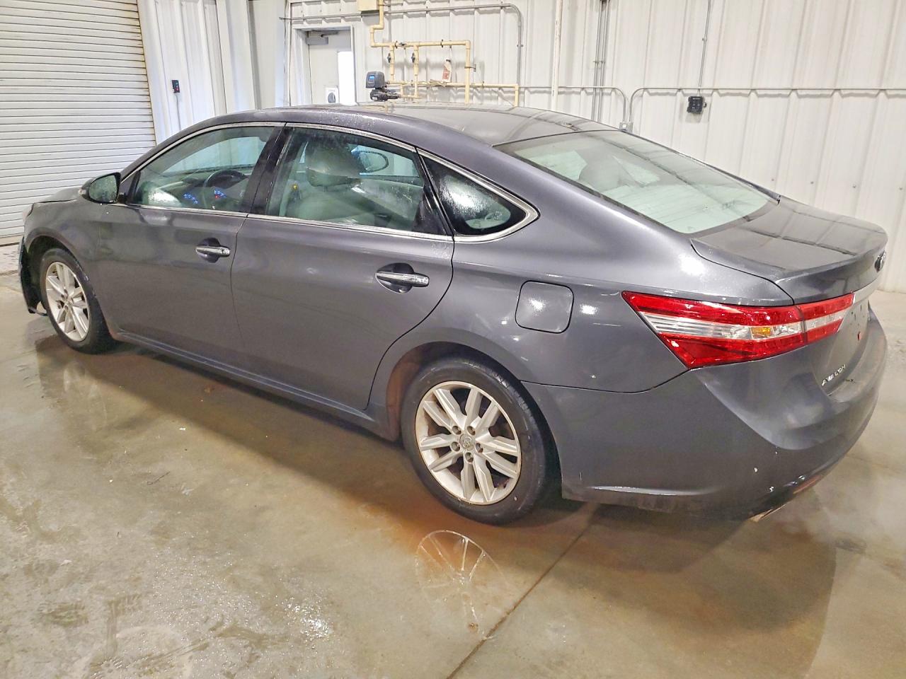 Toyota Avalon Xle Premium