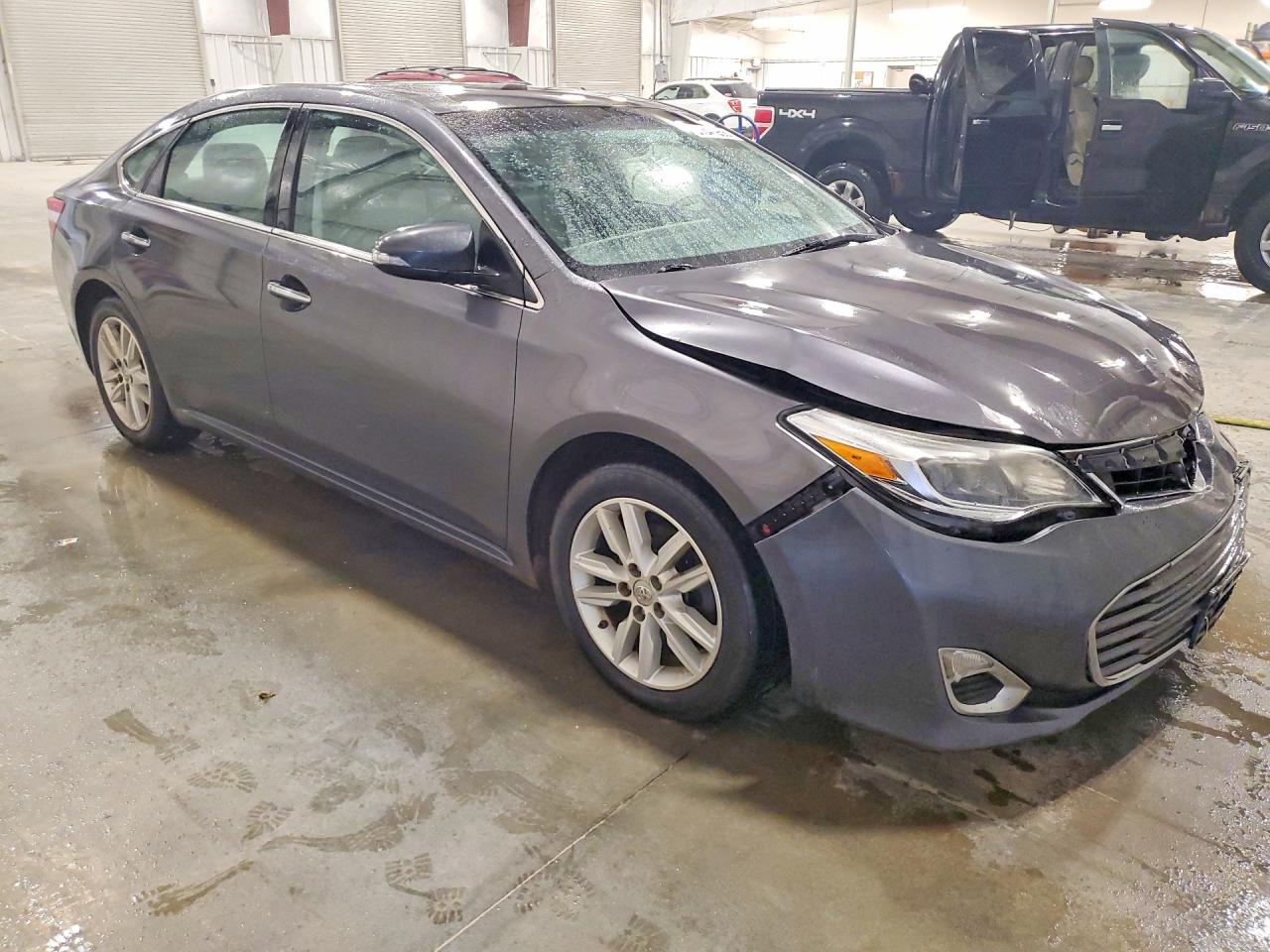 Toyota Avalon Xle Premium
