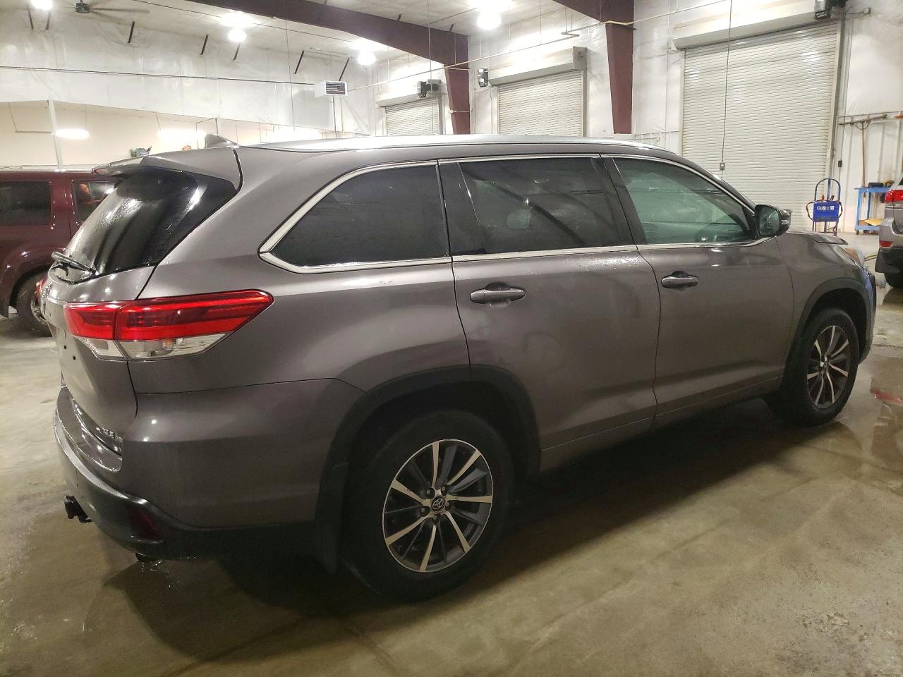 Toyota Highlander Xle