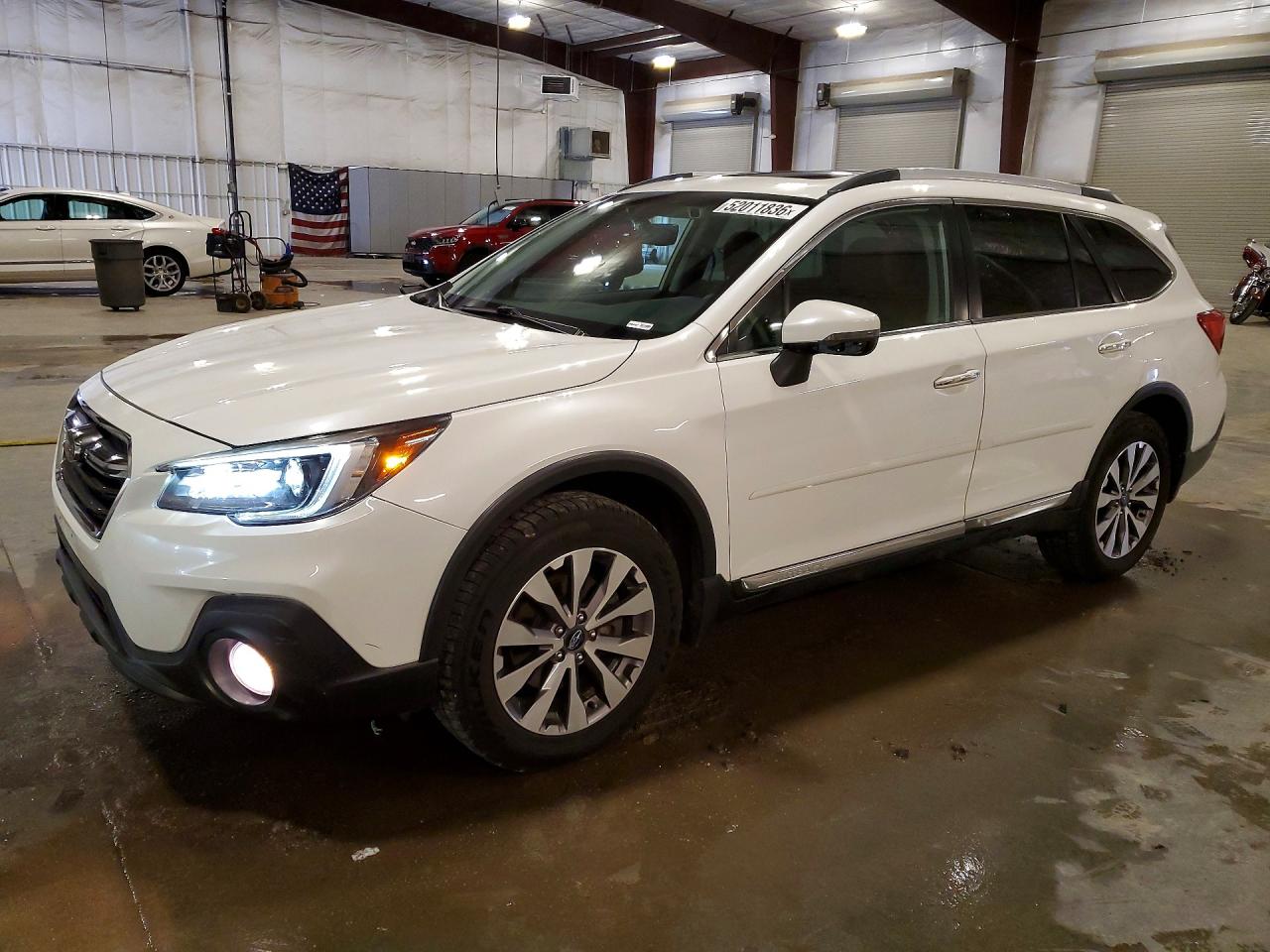 Salvage Subaru Outback Image
