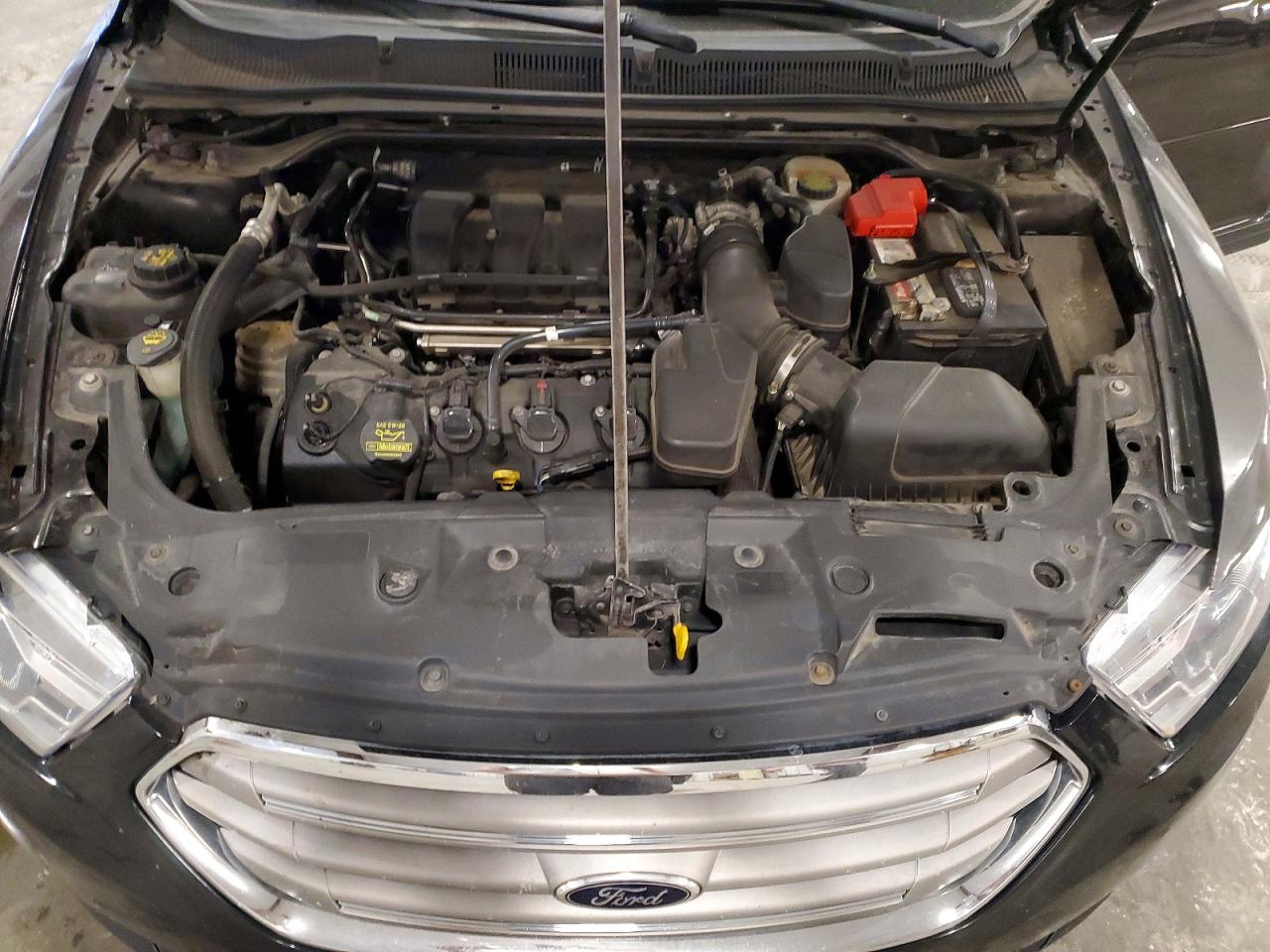 Ford Taurus Se