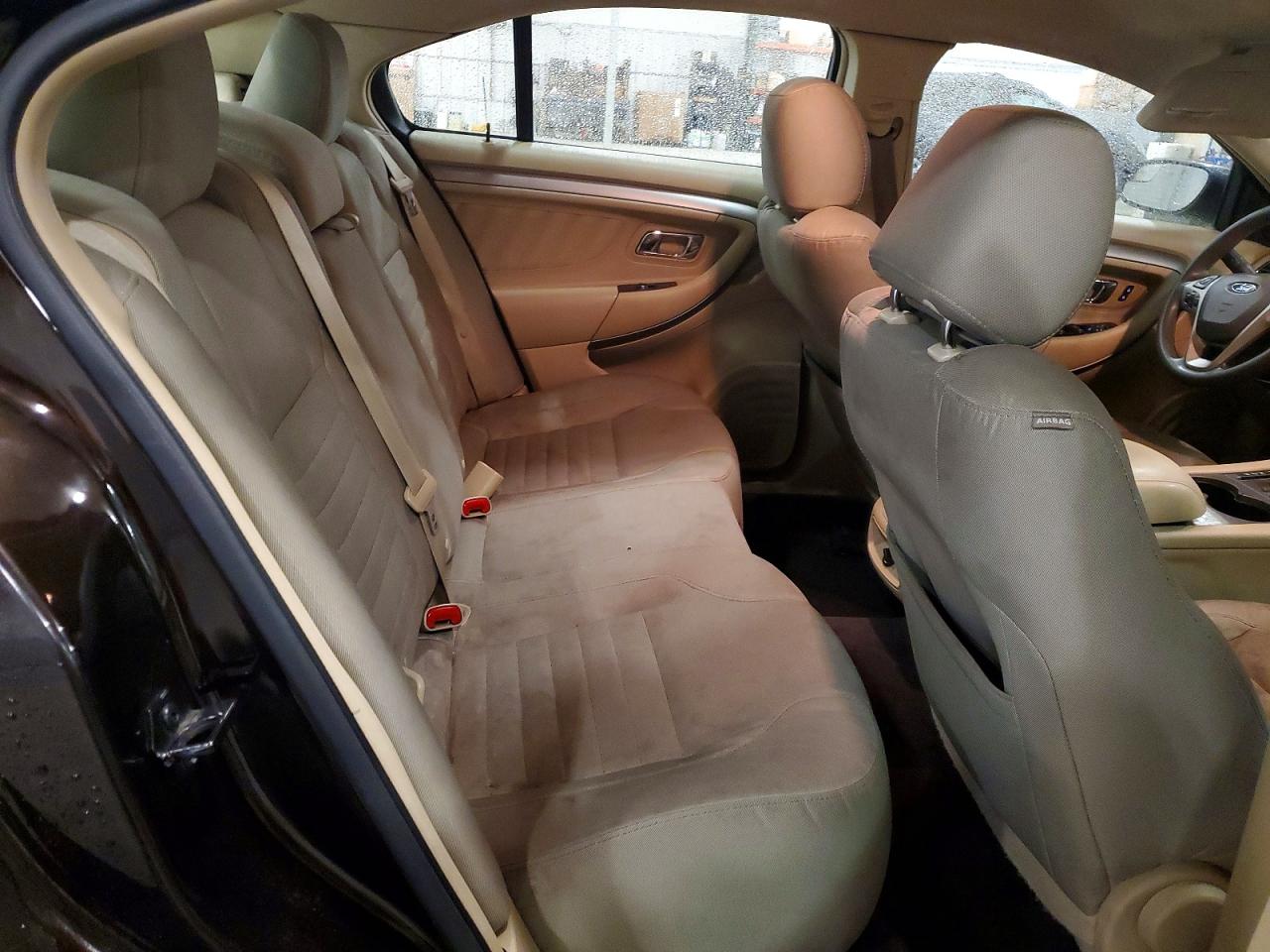 Ford Taurus Se