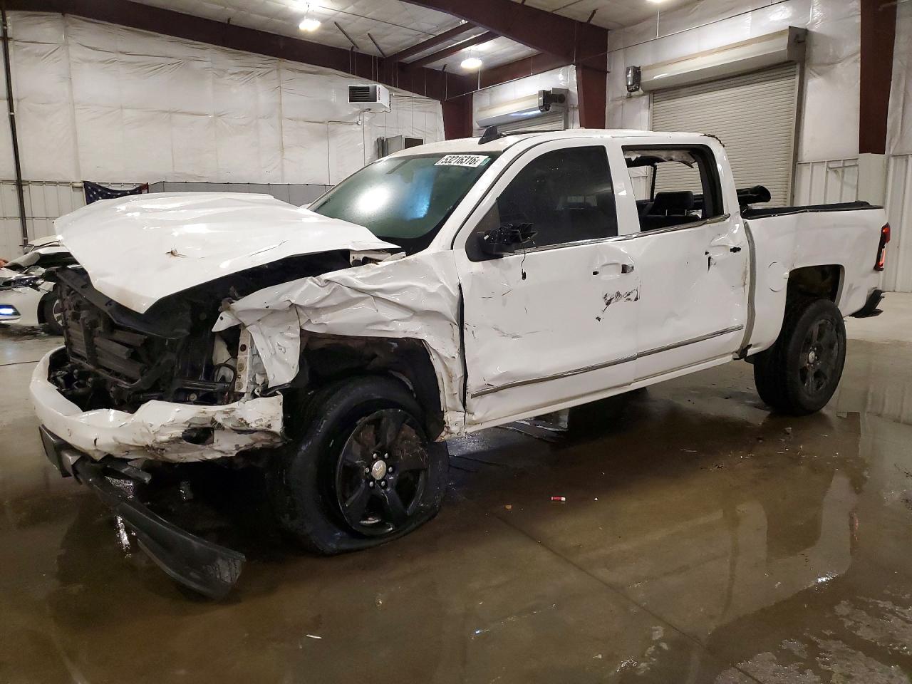 Salvage Chevrolet Silverado Image