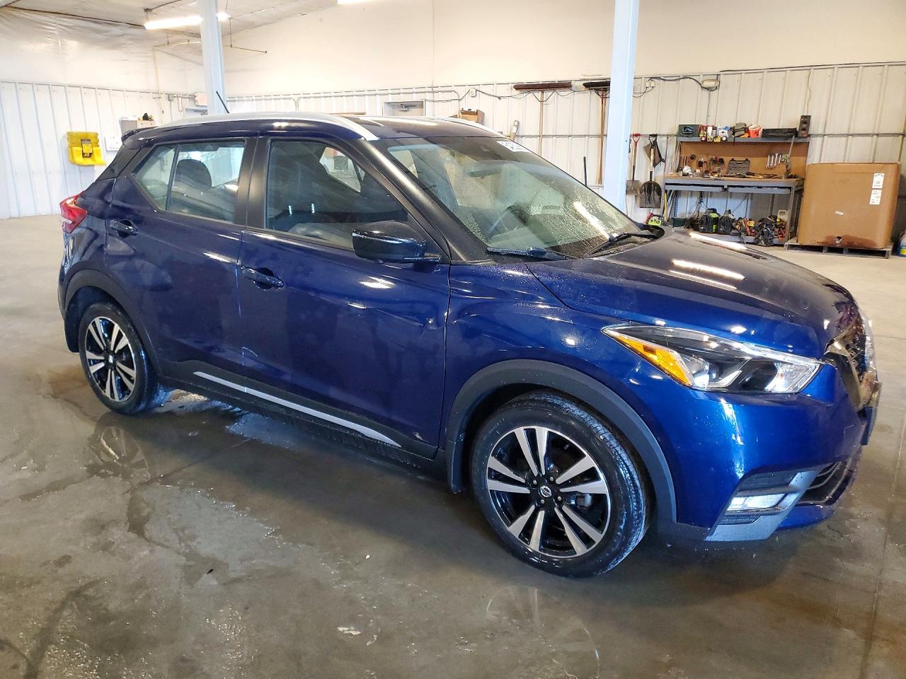 Nissan Kicks Sr