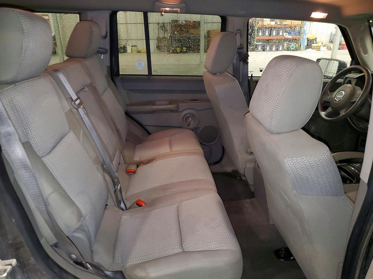 Jeep Commander