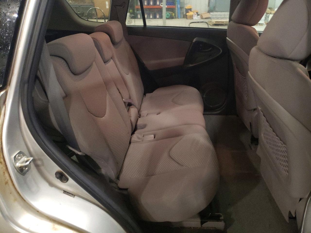 Toyota RAV4 Base
