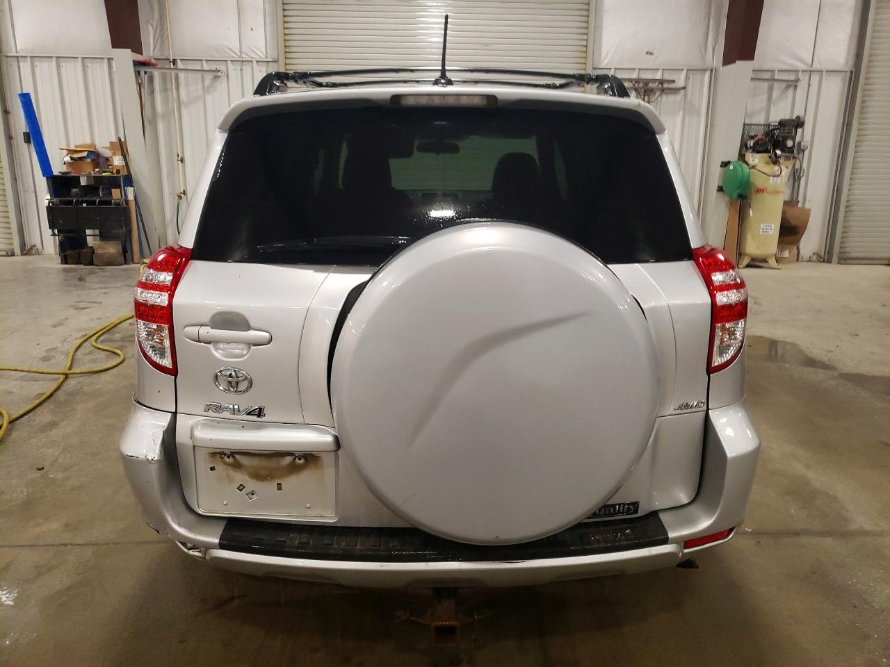 Toyota RAV4 Base