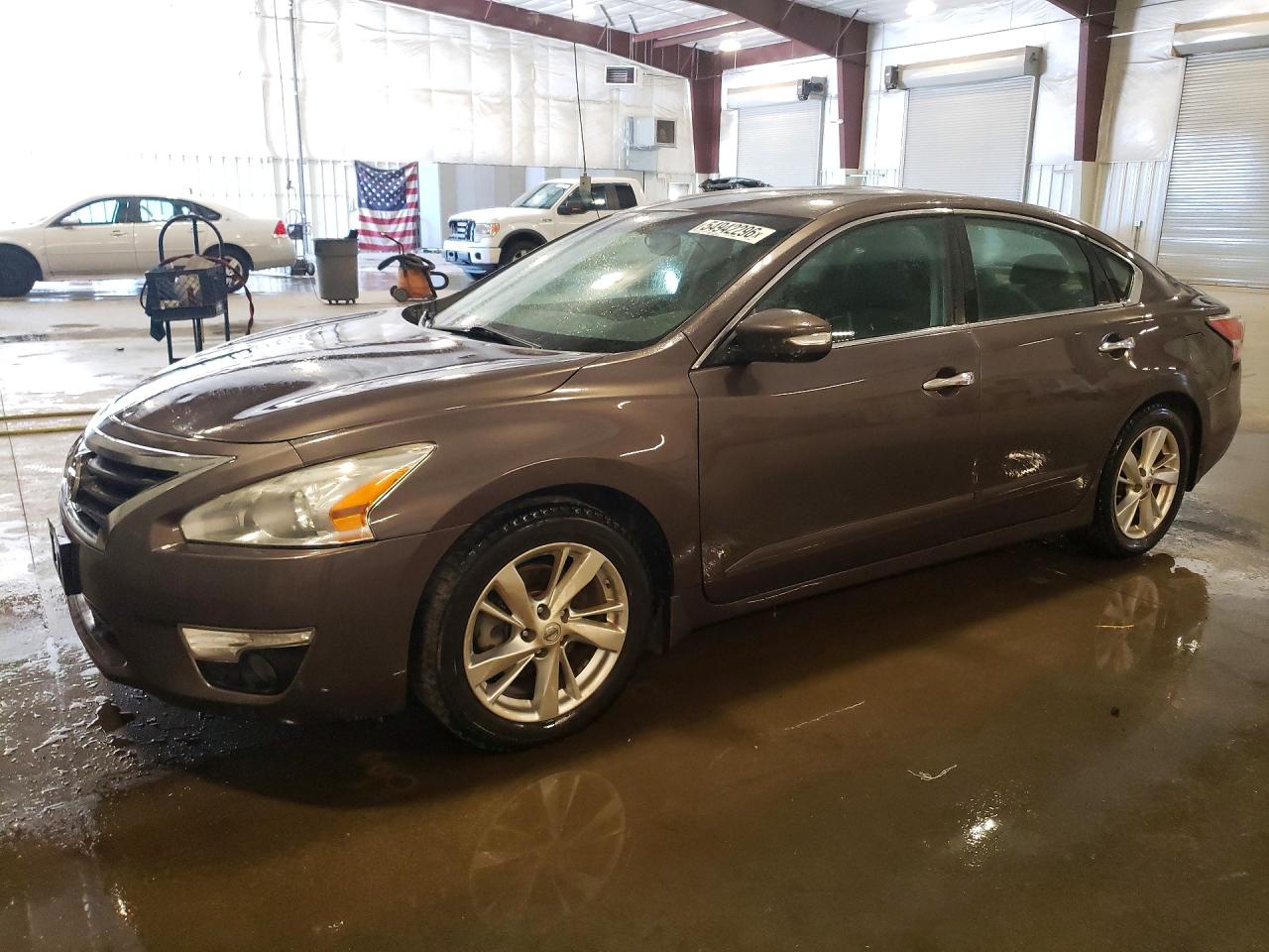 Salvage Nissan Altima Image