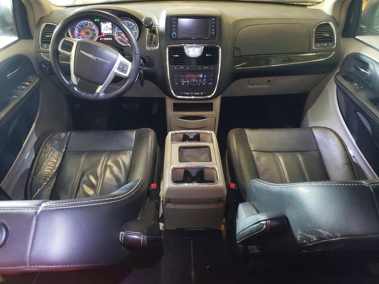 Chrysler Minivan Touring L