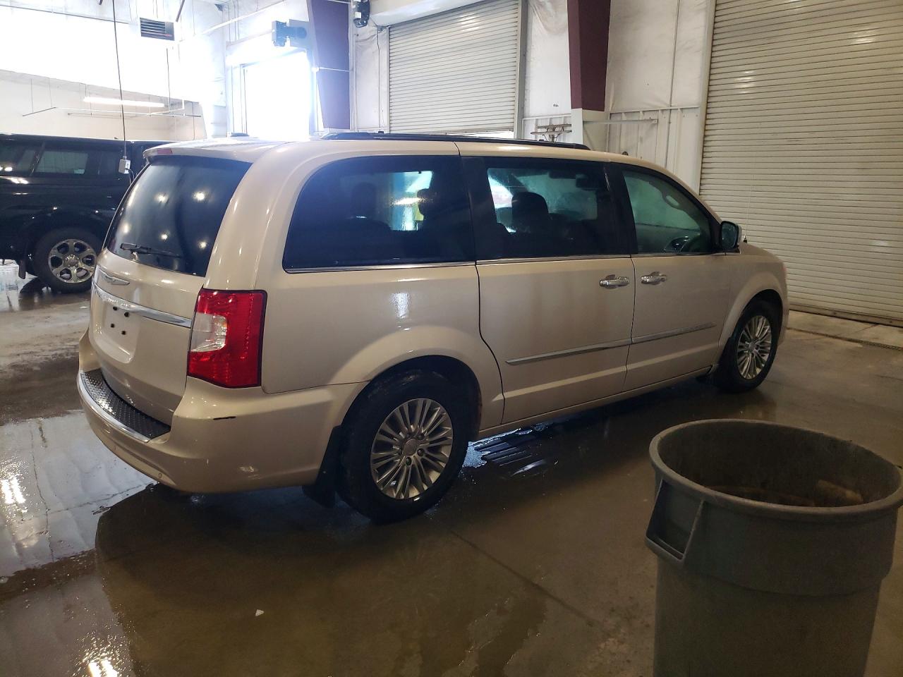 Chrysler Minivan Touring L