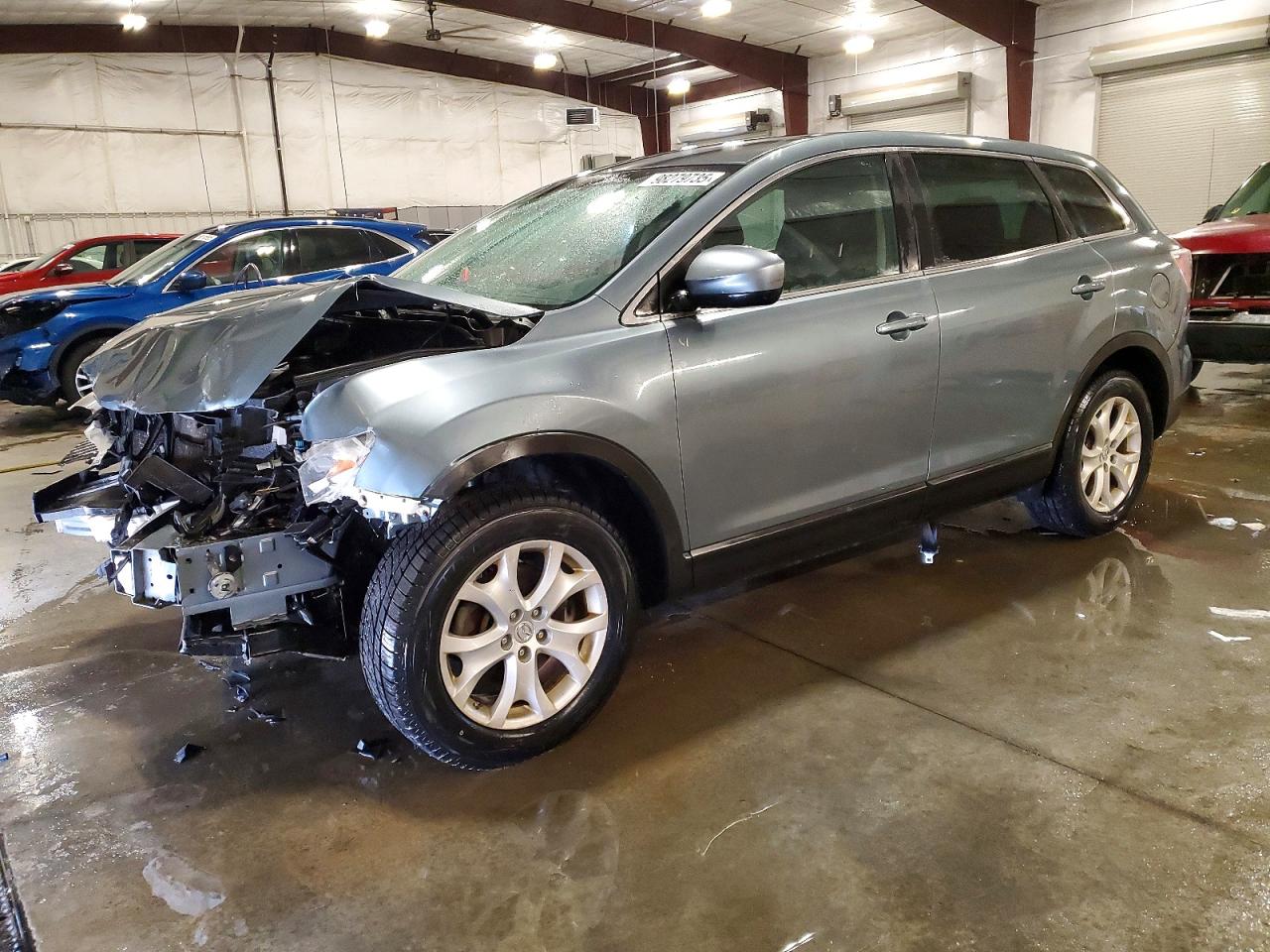 Salvage Mazda Cx Image