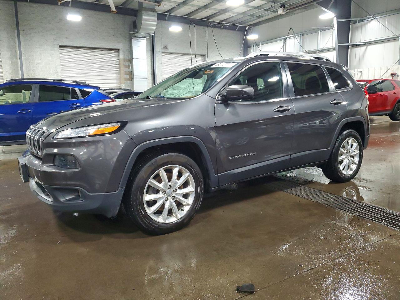 Salvage Jeep Grand Cherokee Image